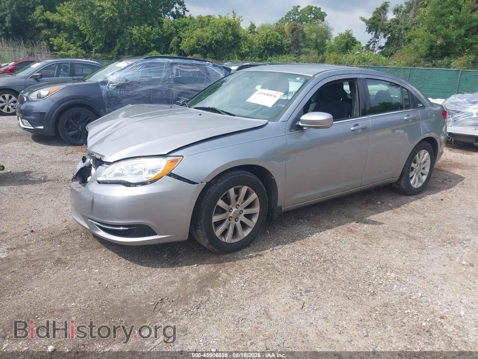 2013 CHRYSLER 200 - VIN: 1C3CCBBB9DN618400 - Photo 2