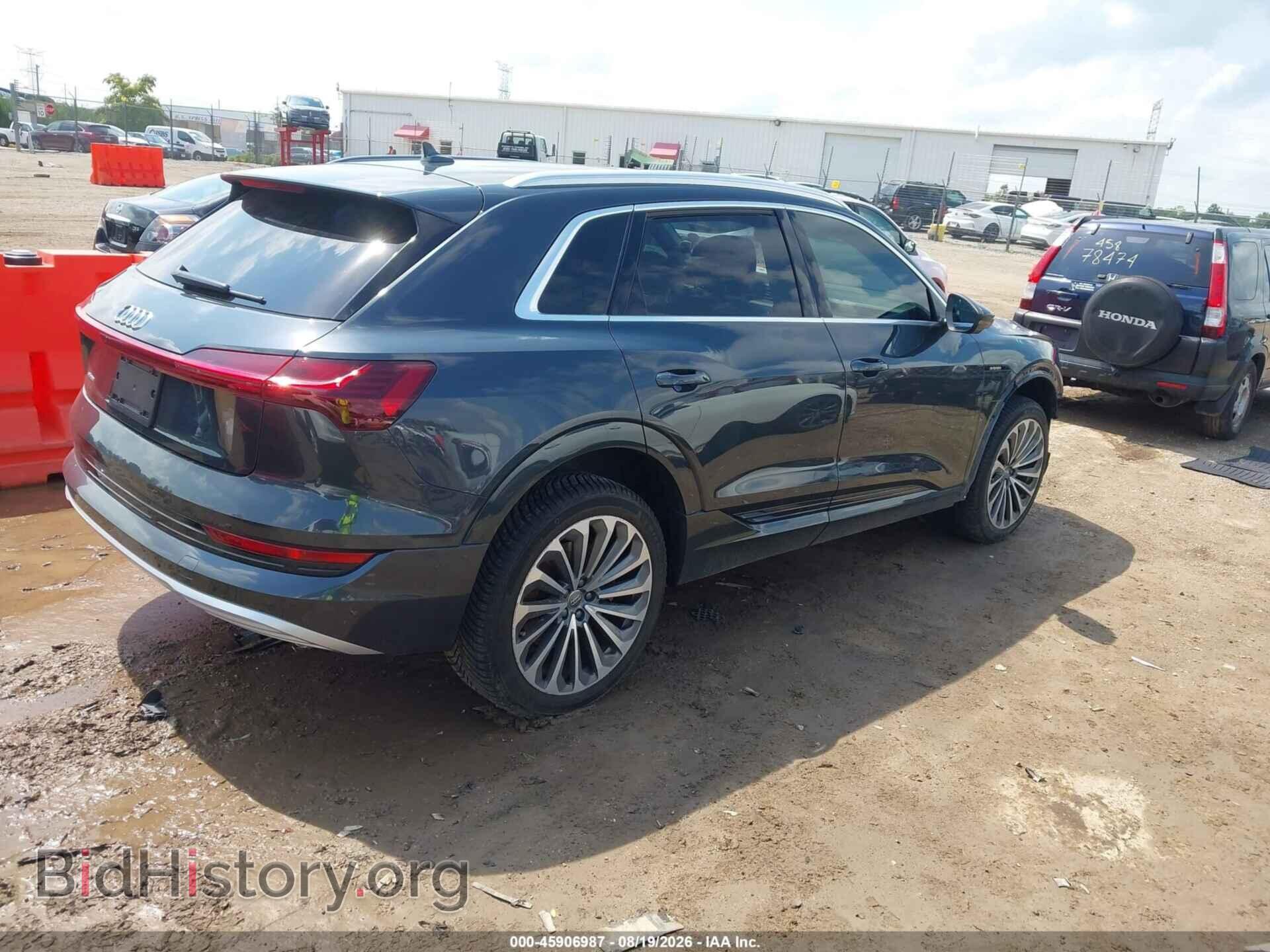 2019 AUDI E-TRON - VIN: WA1VAAGE5KB024967 - Photo 4