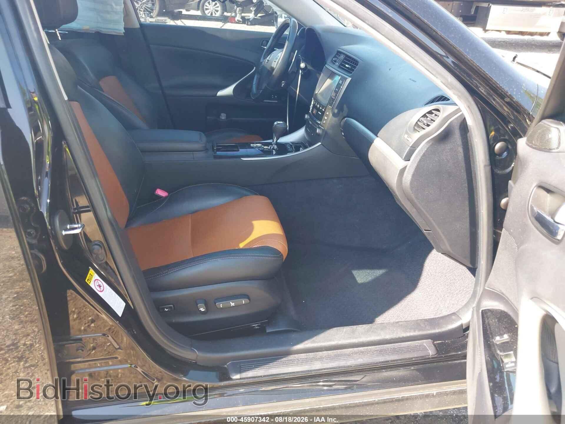 2013 LEXUS IS 250 - VIN: JTHCF5C26D5061950 - Photo 5