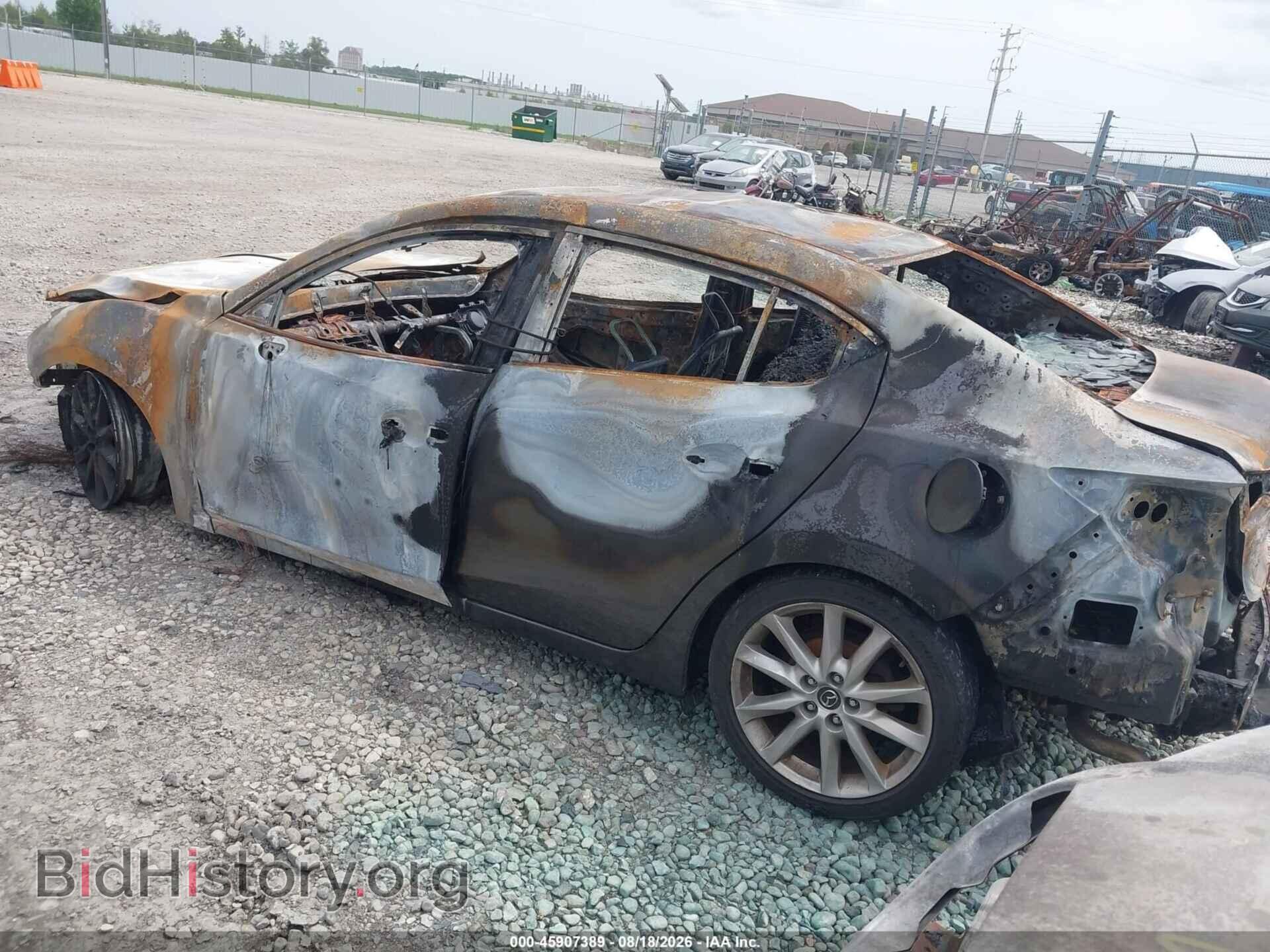 2017 MAZDA MAZDA3 - VIN: 3MZBN1V78HM130104 - Фото 3