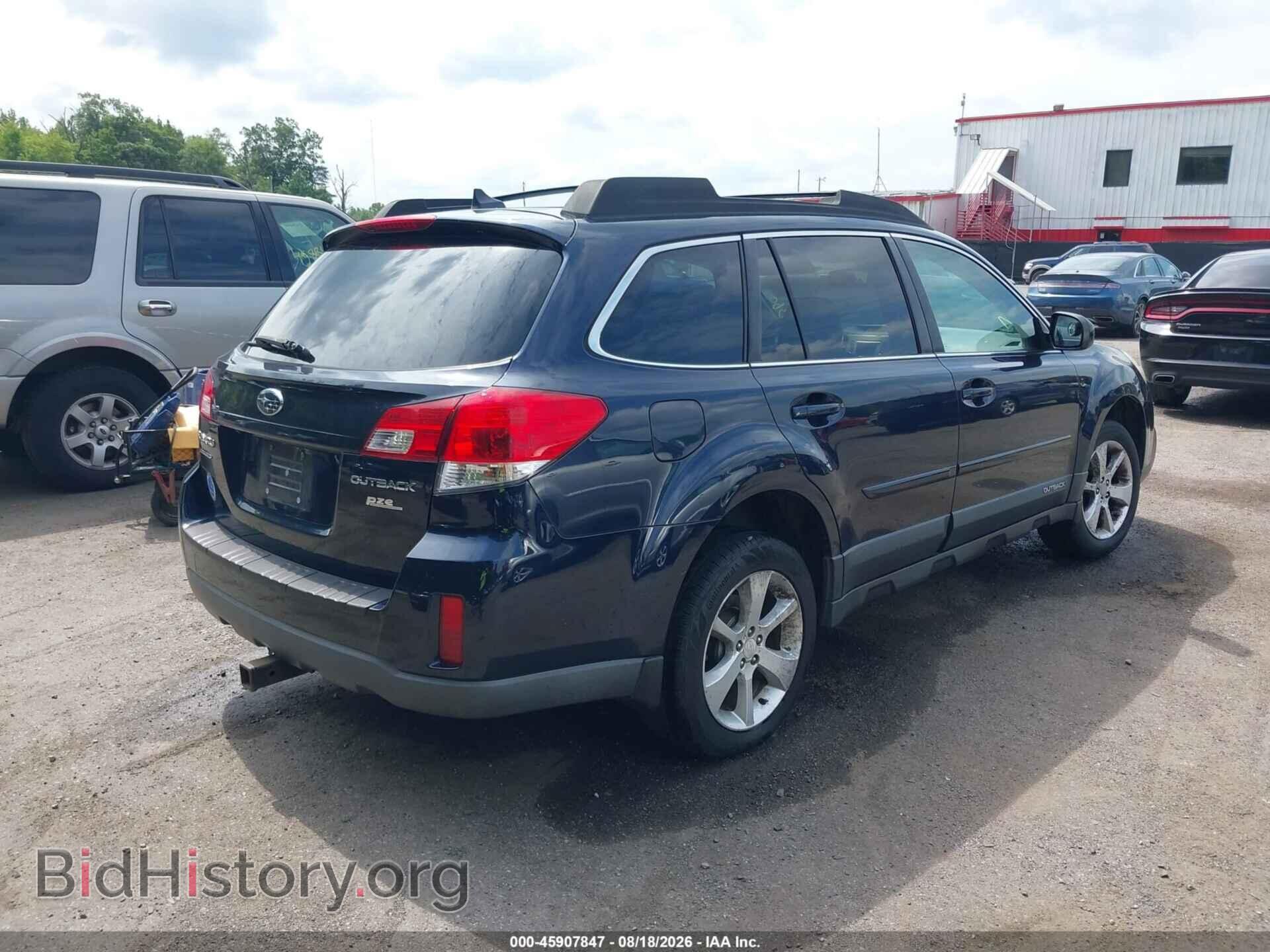 2014 SUBARU OUTBACK - VIN: 4S4BRBDC8E3208935 - Photo 4