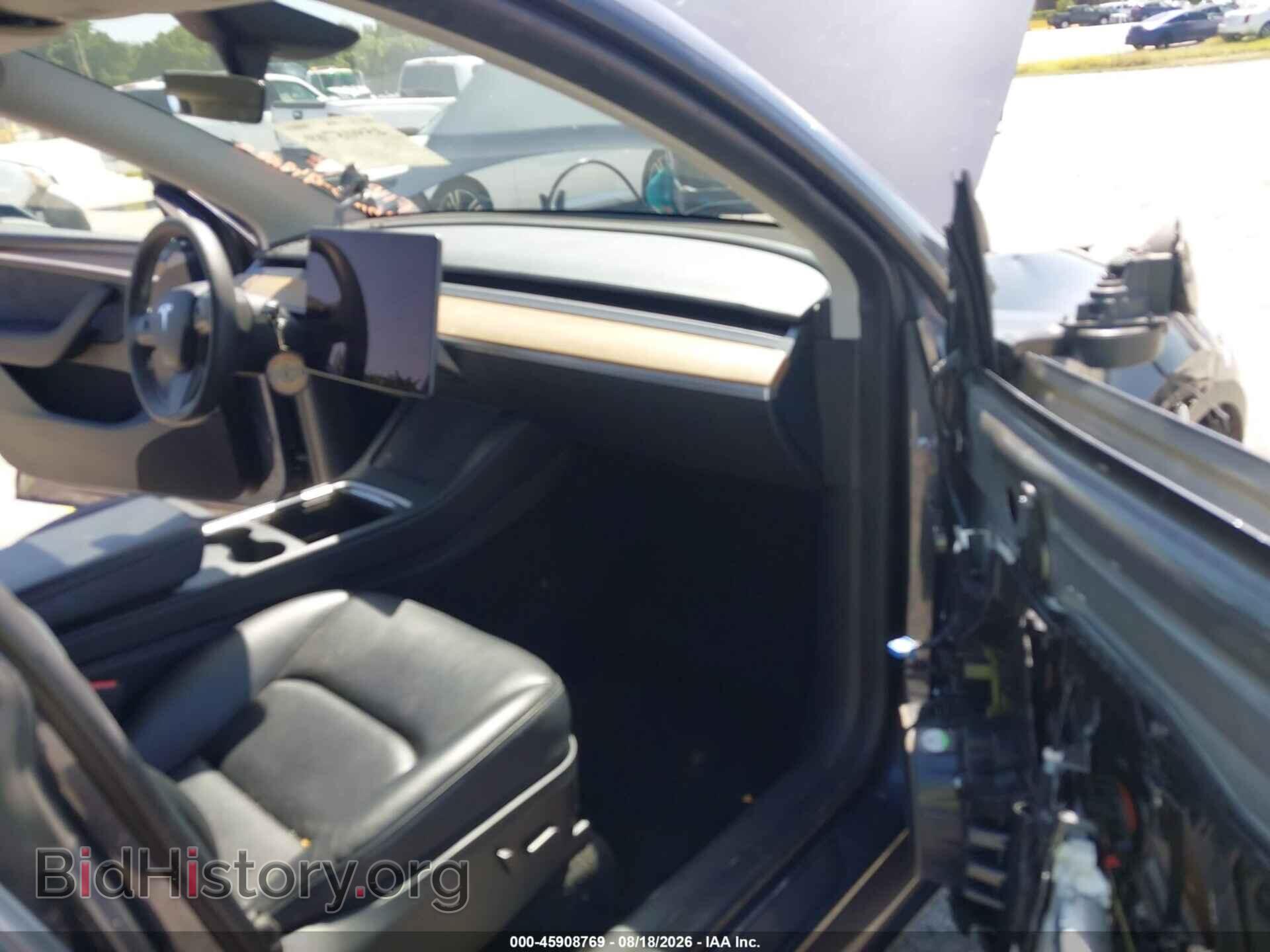 2023 TESLA MODEL Y - VIN: 7SAYGDED4PF949695 - Photo 5