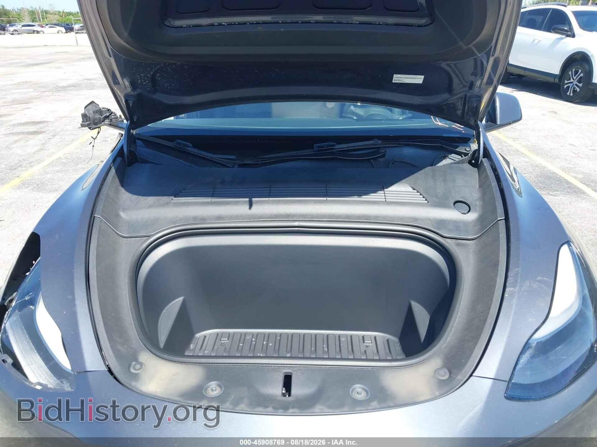 2023 TESLA MODEL Y - VIN: 7SAYGDED4PF949695 - Photo 10