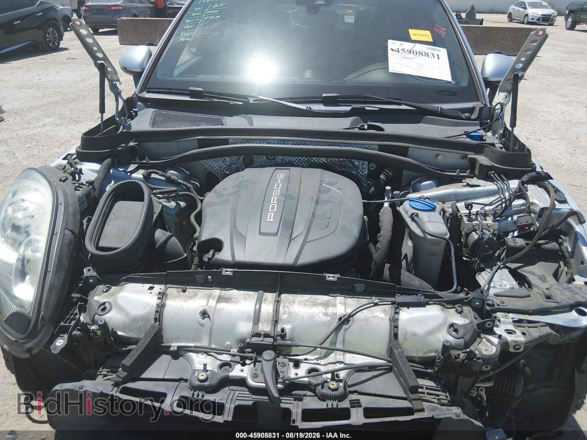 2018 PORSCHE MACAN - VIN: WP1AA2A51JLB13946 - Photo 10