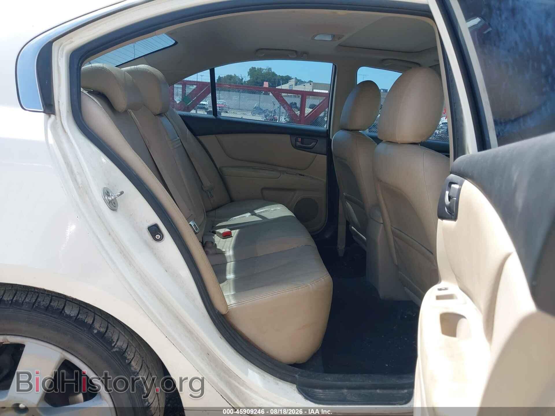 2009 KIA OPTIMA - VIN: KNAGE224095357784 - Photo 8