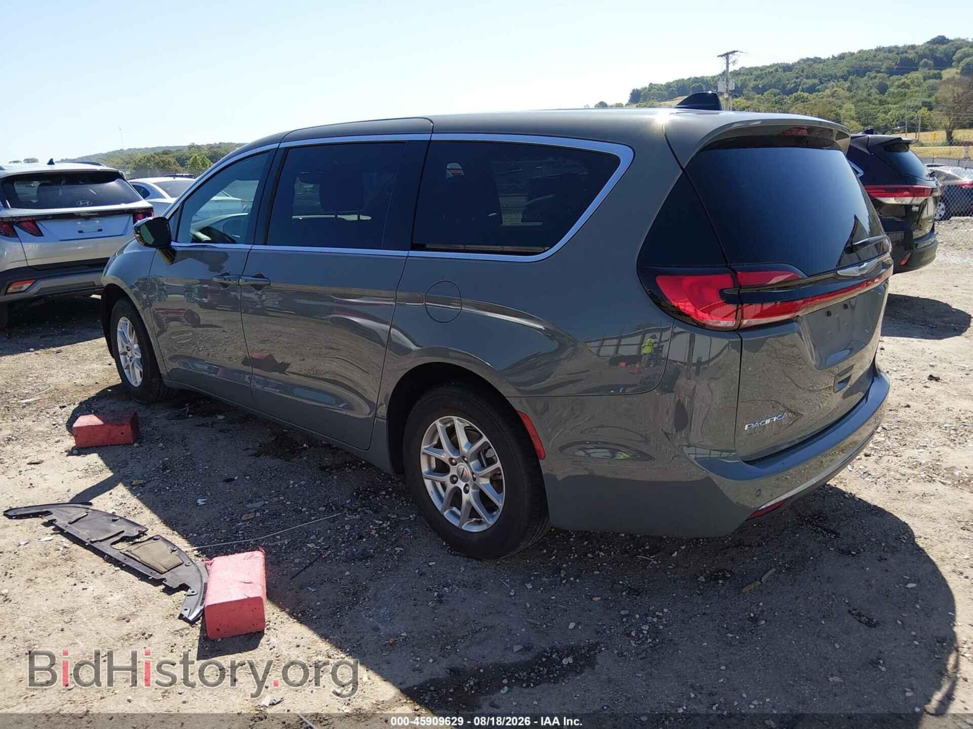 2025 CHRYSLER PACIFICA - VIN: 2C4RC1BG6SR553548 - Photo 3
