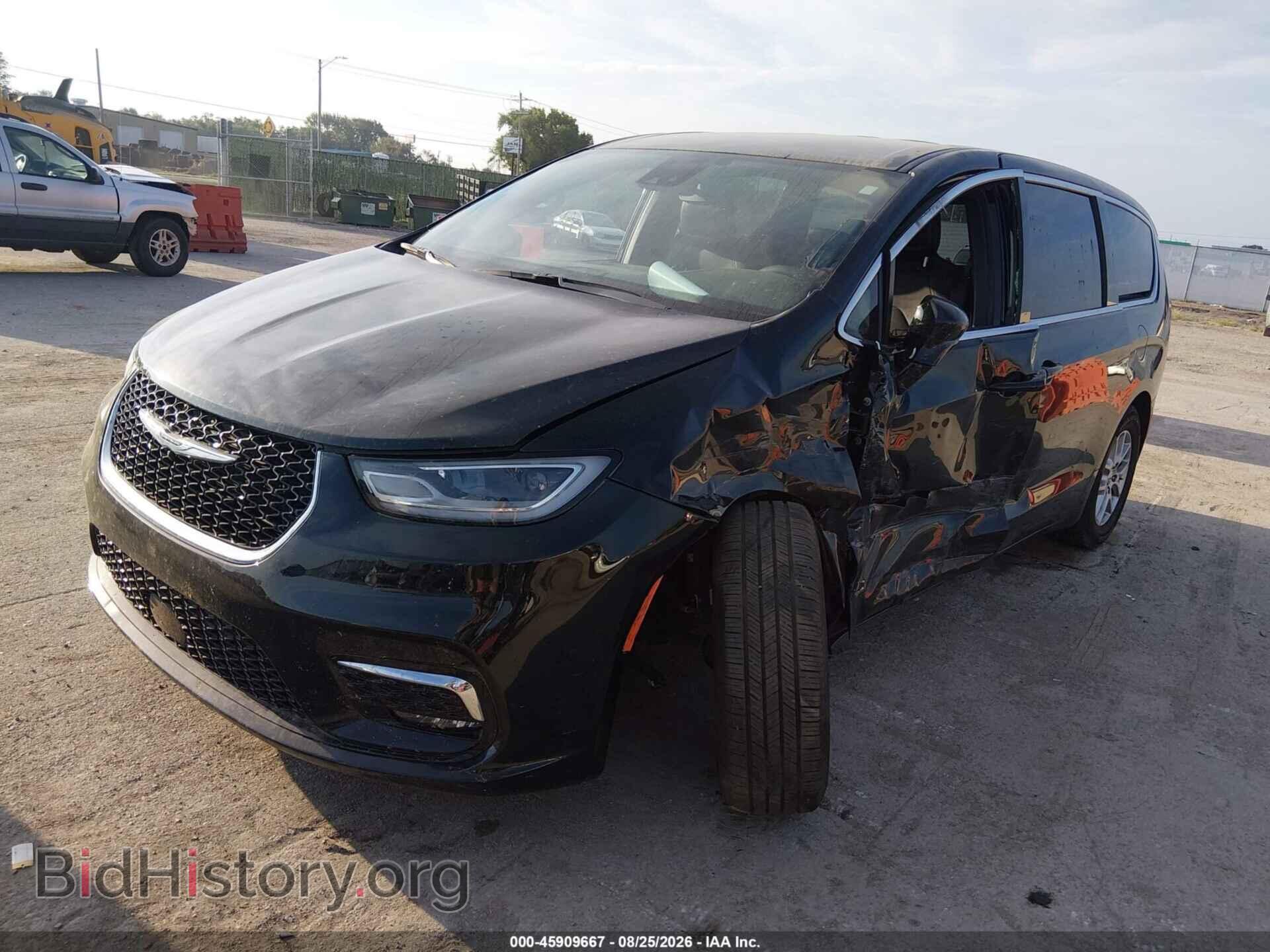 2025 CHRYSLER PACIFICA - VIN: 2C4RC1BG4SR541771 - Photo 2