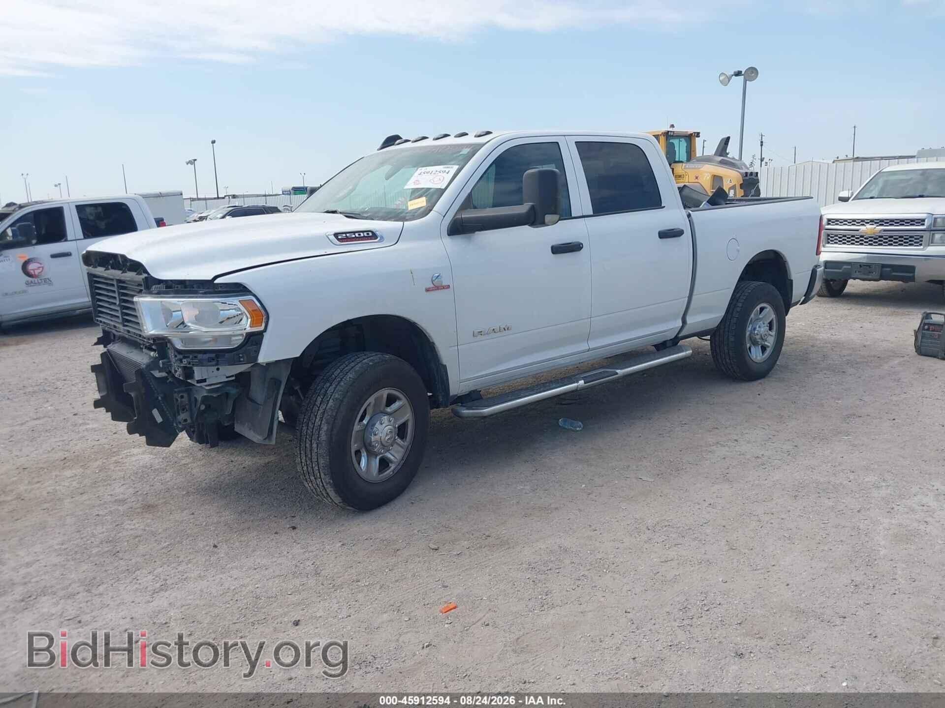 2021 RAM 2500 - VIN: 3C6UR5CL7MG602980 - Photo 2