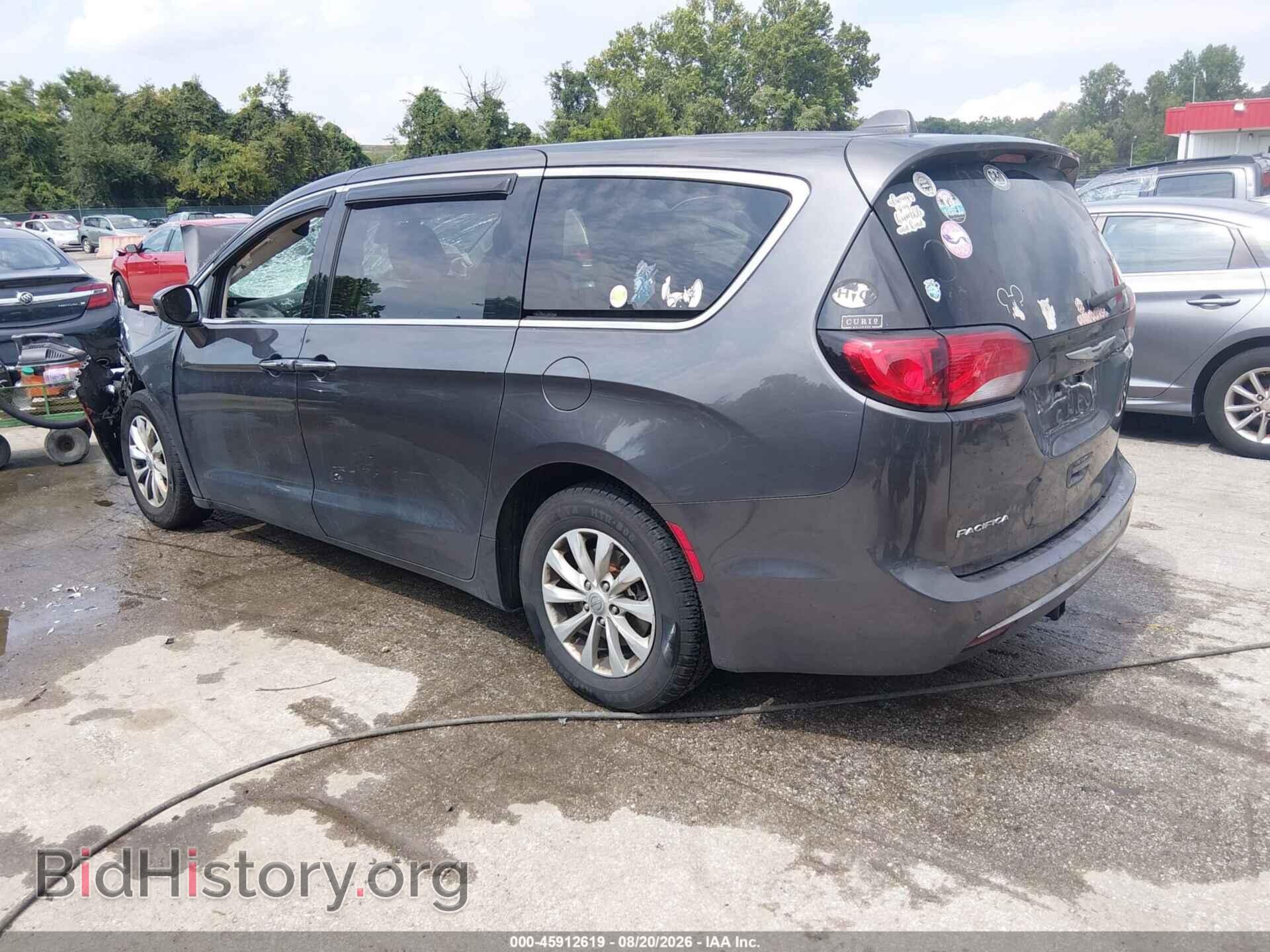 2018 CHRYSLER PACIFICA - VIN: 2C4RC1FG4JR106922 - Photo 3