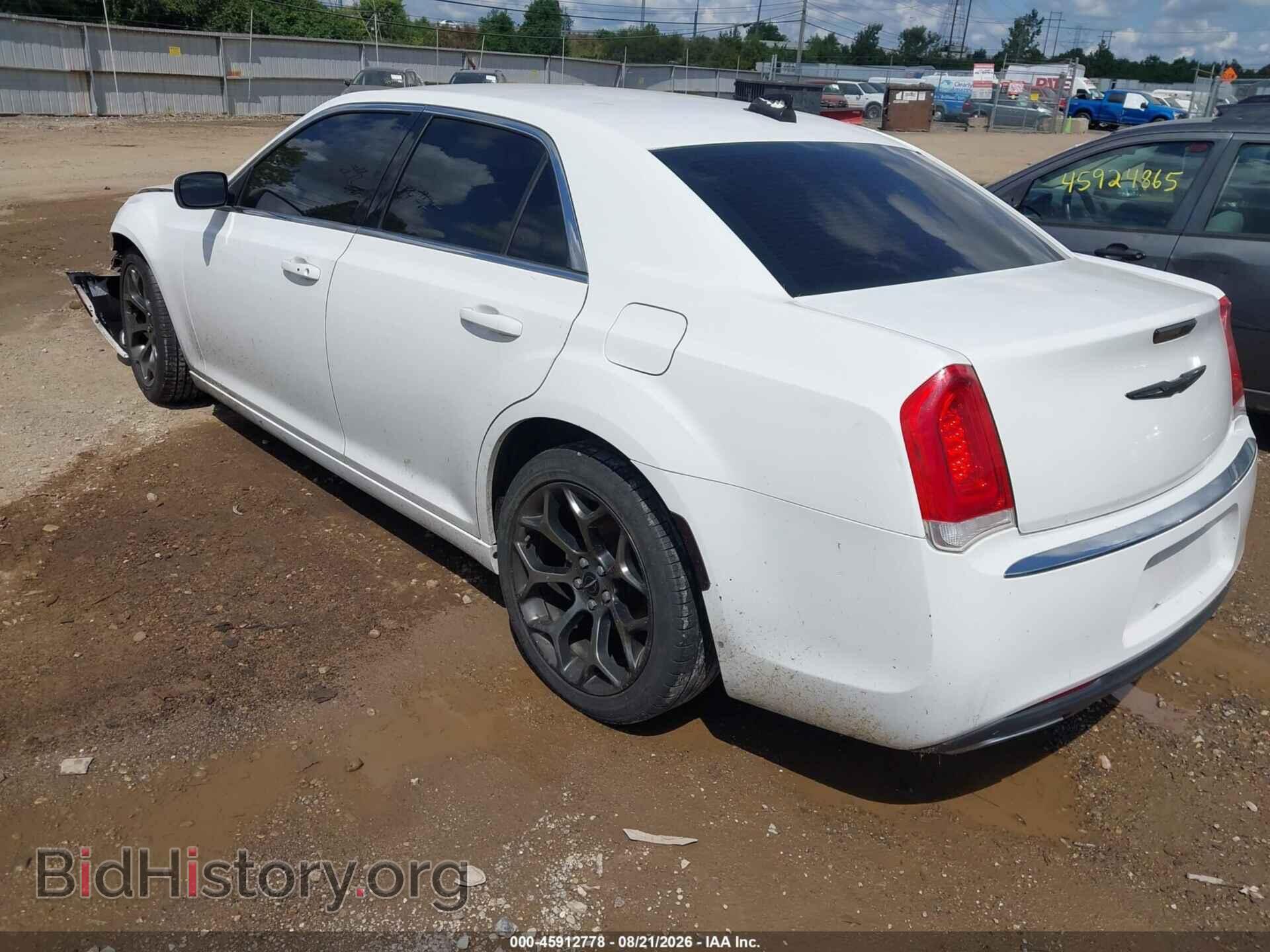 2015 CHRYSLER 300 - VIN: 2C3CCAAG2FH749283 - Photo 3