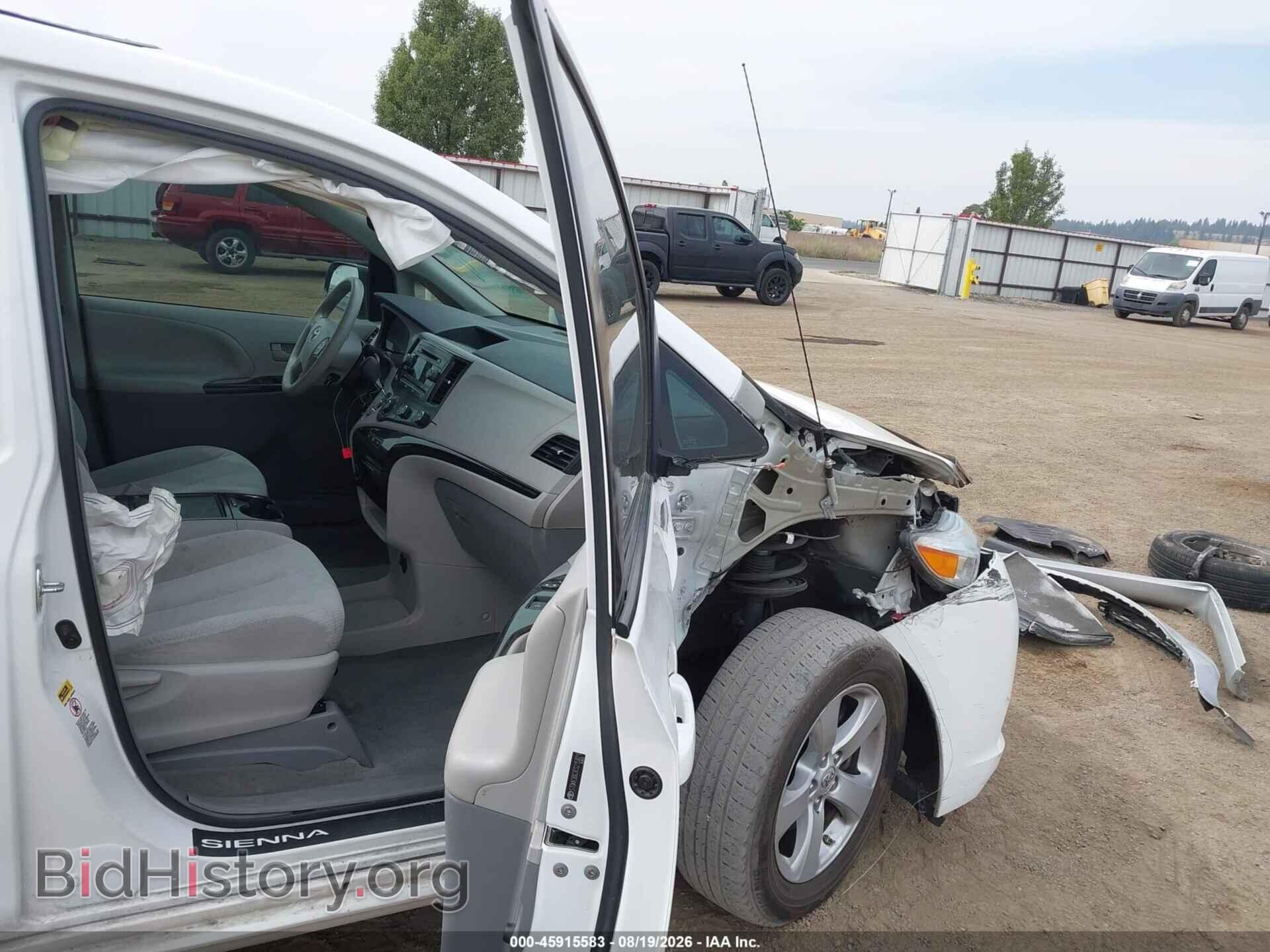 2012 TOYOTA SIENNA - VIN: 5TDKK3DC3CS215821 - Фото 5