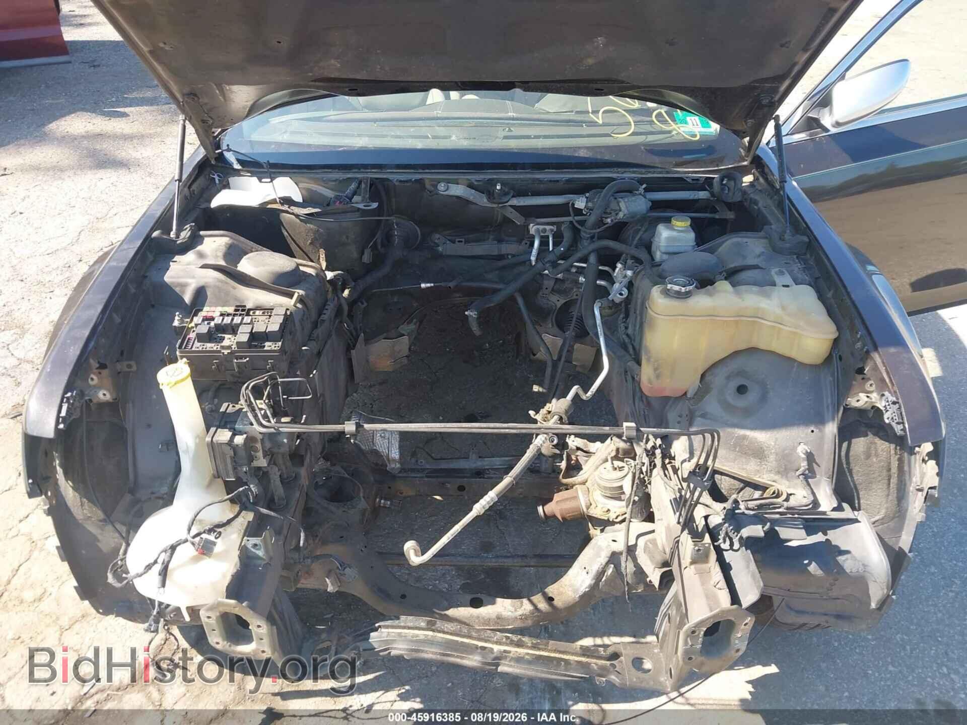 2013 CHRYSLER 300C - VIN: 2C3CCAST2DH565910 - Photo 17