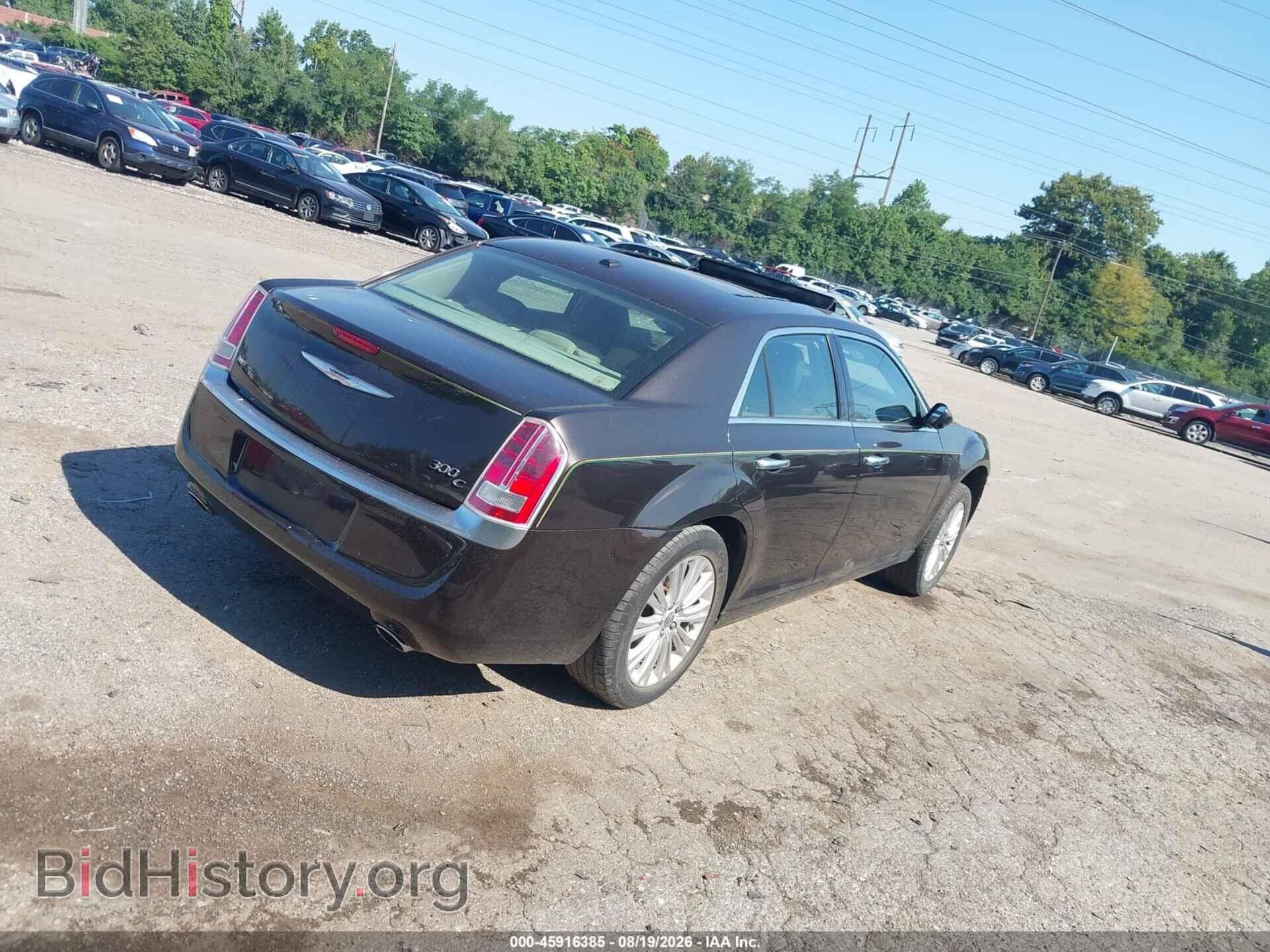 2013 CHRYSLER 300C - VIN: 2C3CCAST2DH565910 - Photo 4