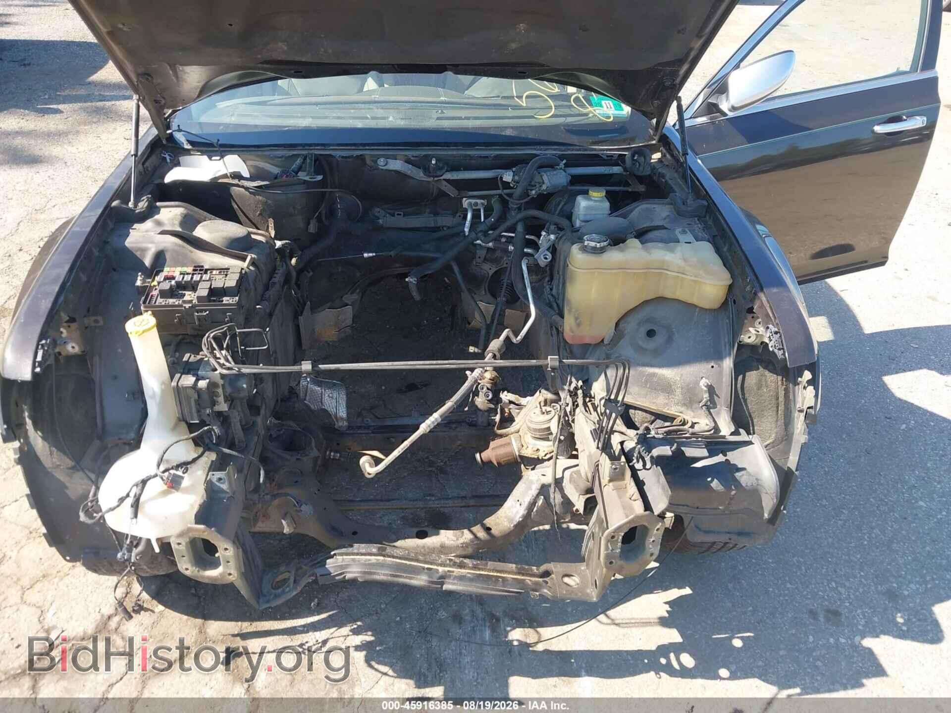 2013 CHRYSLER 300C - VIN: 2C3CCAST2DH565910 - Photo 10
