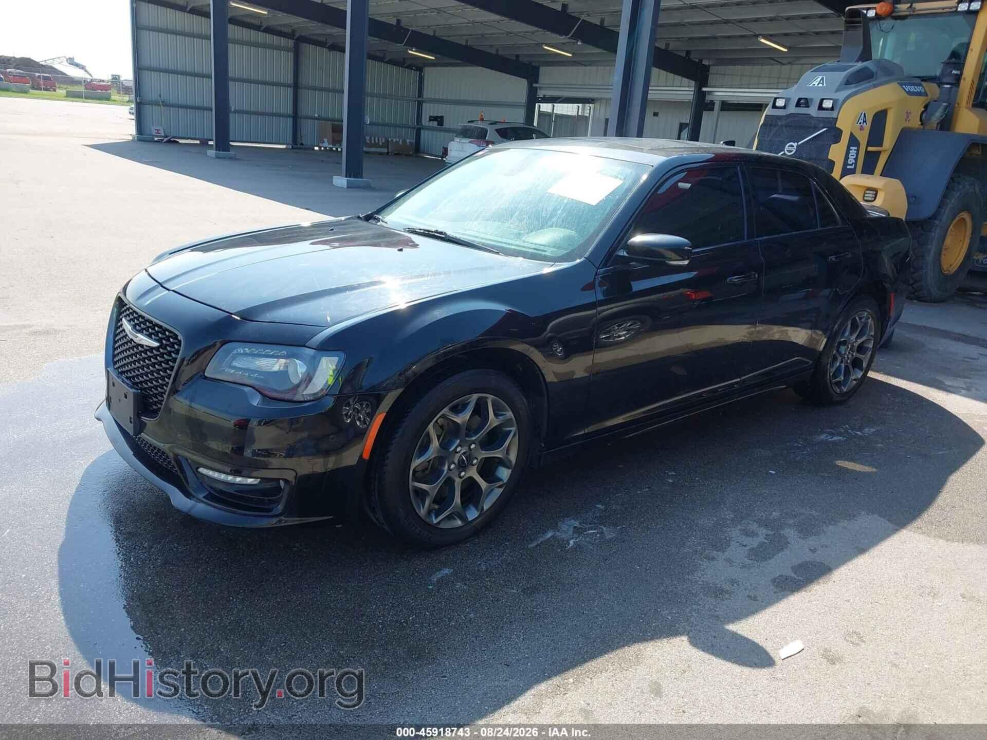 2017 CHRYSLER 300 - VIN: 2C3CCAGGXHH586070 - Фото 2