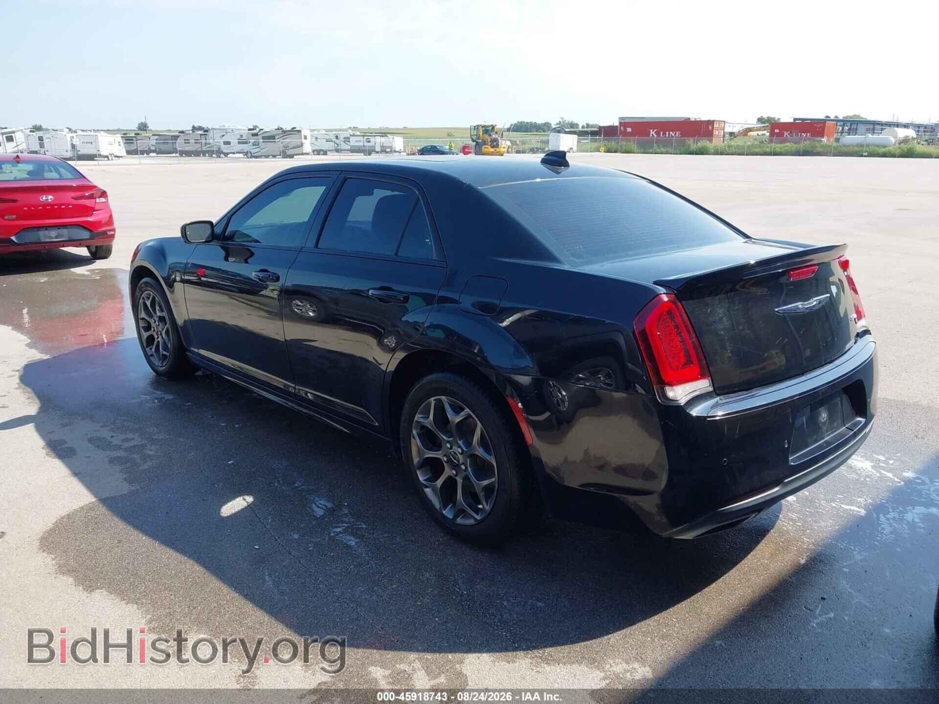 2017 CHRYSLER 300 - VIN: 2C3CCAGGXHH586070 - Фото 3