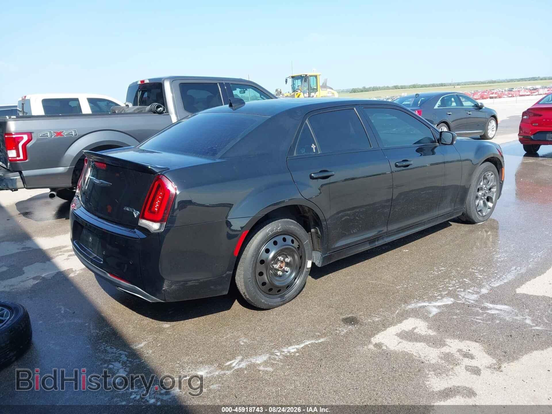 2017 CHRYSLER 300 - VIN: 2C3CCAGGXHH586070 - Фото 4