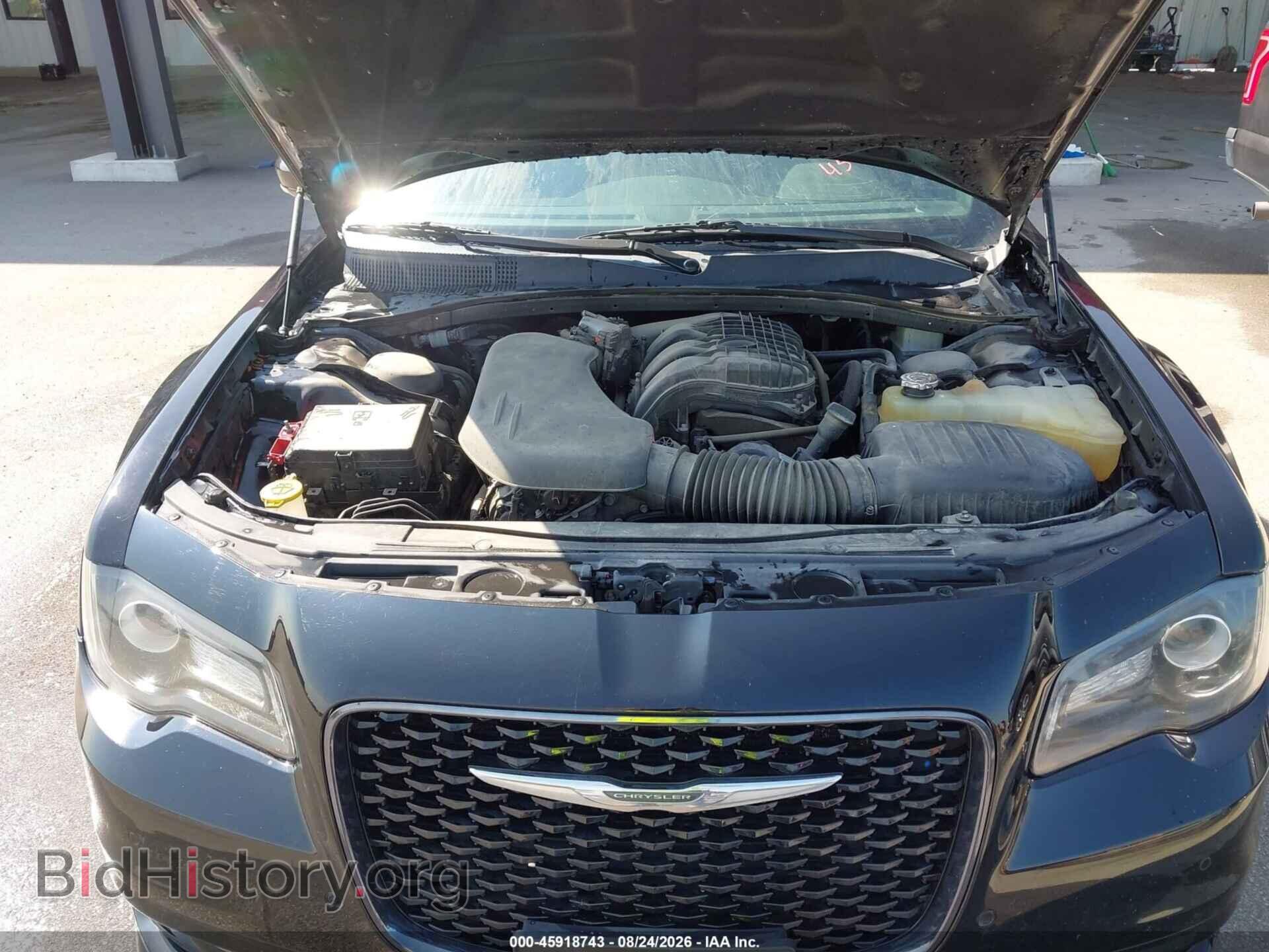 2017 CHRYSLER 300 - VIN: 2C3CCAGGXHH586070 - Фото 10