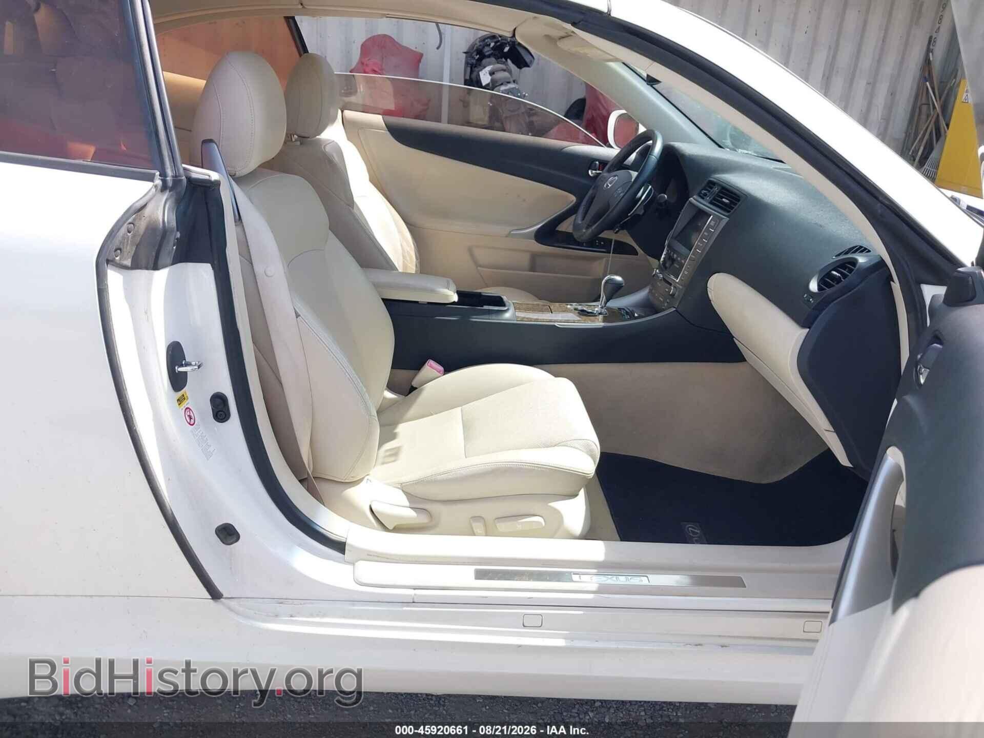 2010 LEXUS IS 250C - VIN: JTHFF2C2XA2504495 - Photo 5