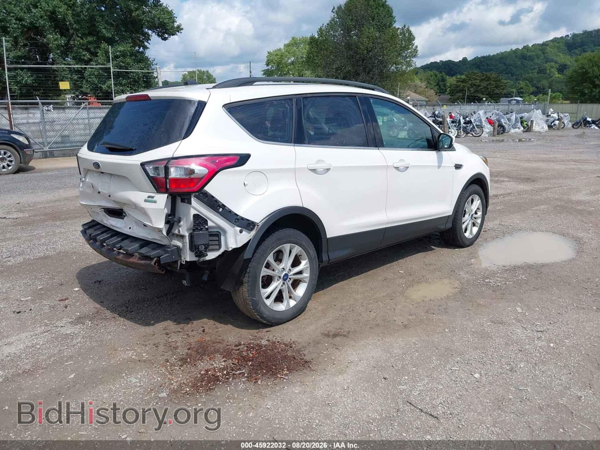 2017 FORD ESCAPE - VIN: 1FMCU0GD8HUB65675 - Фото 4