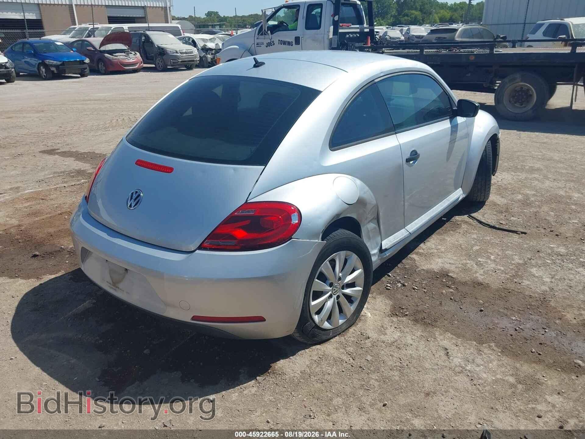 2013 VOLKSWAGEN BEETLE - VIN: 3VWFP7AT3DM631512 - Фото 4
