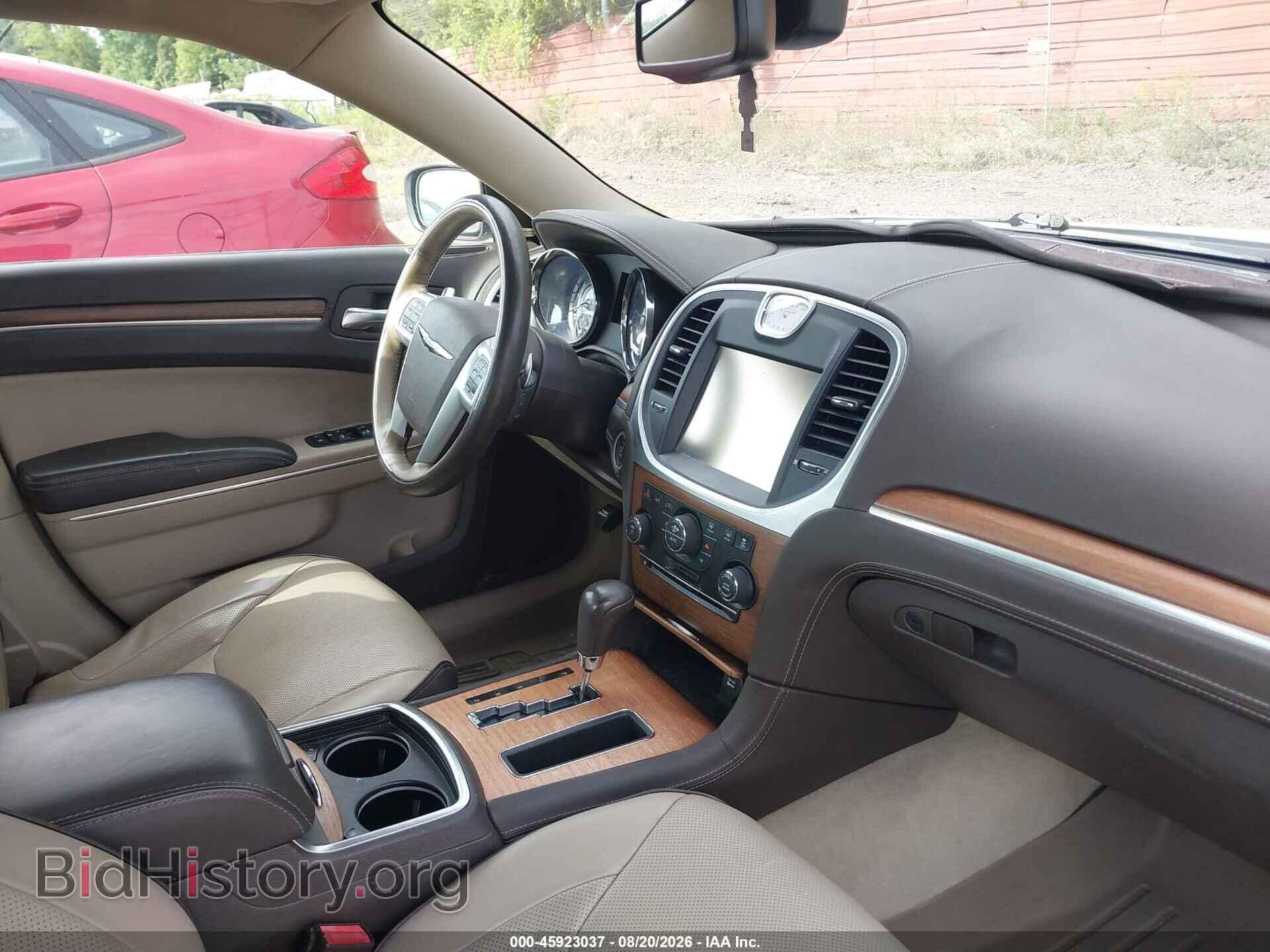 2012 CHRYSLER 300C - VIN: 2C3CCAPT0CH238073 - Фото 5