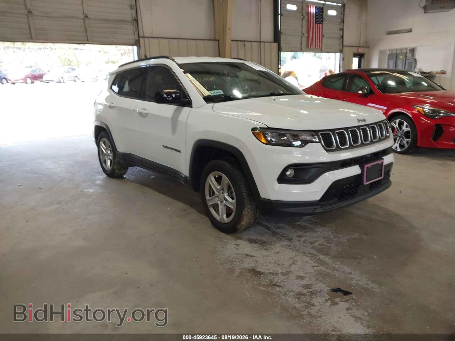 Photo 3C4NJDBN8RT606486 - JEEP COMPASS 2024