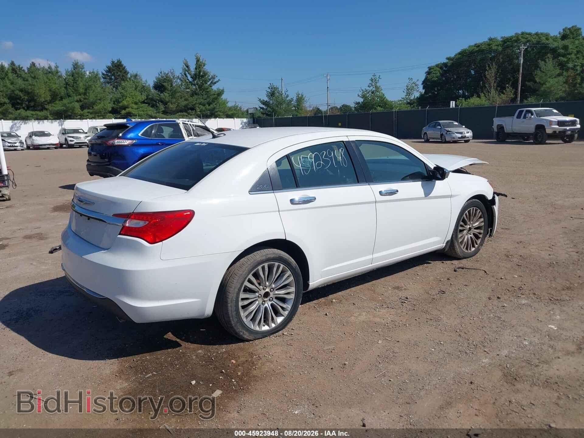 2013 CHRYSLER 200 - VIN: 1C3CCBCG9DN598238 - Photo 4