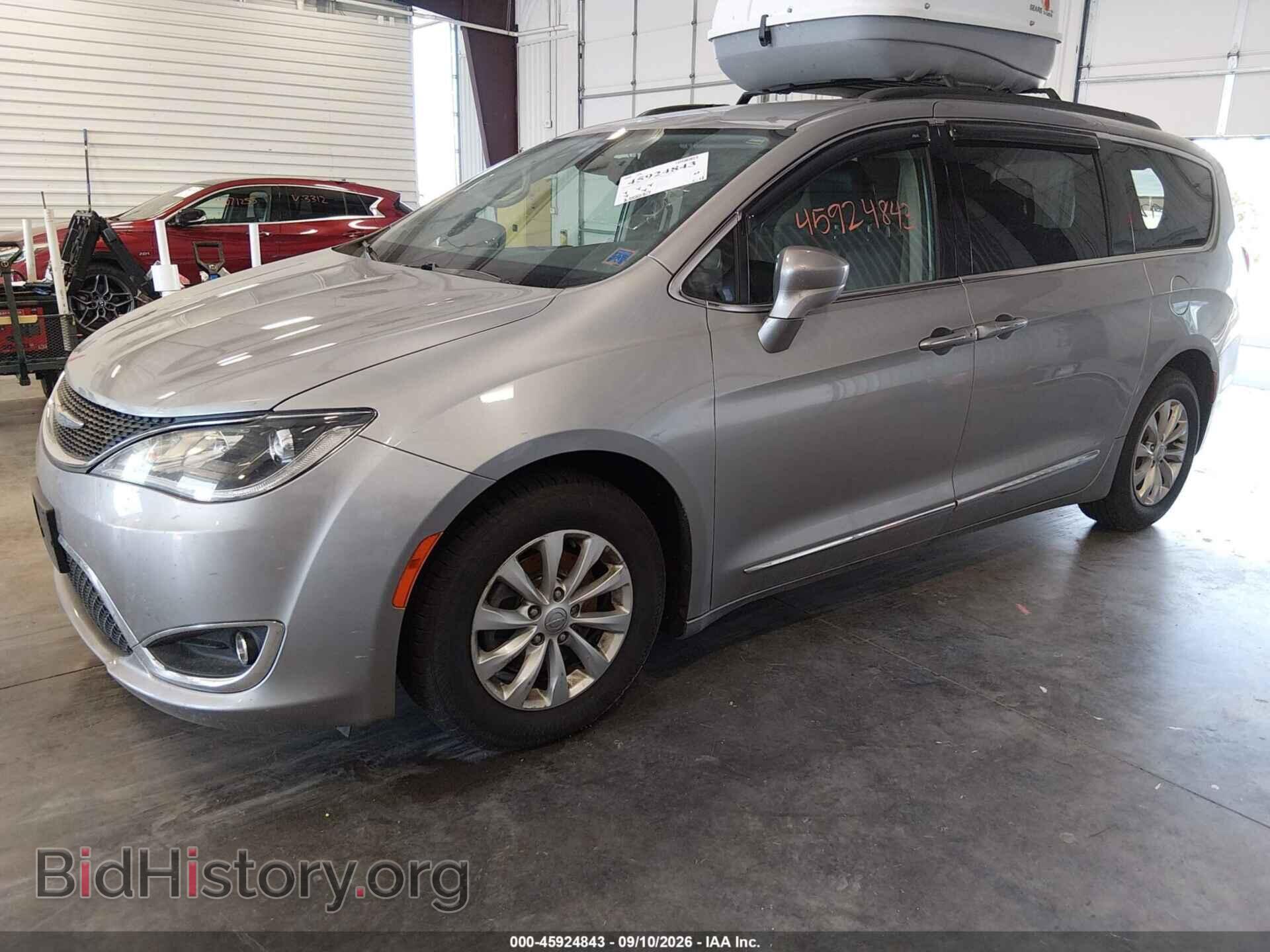 2017 CHRYSLER PACIFICA - VIN: 2C4RC1BG8HR620689 - Photo 2