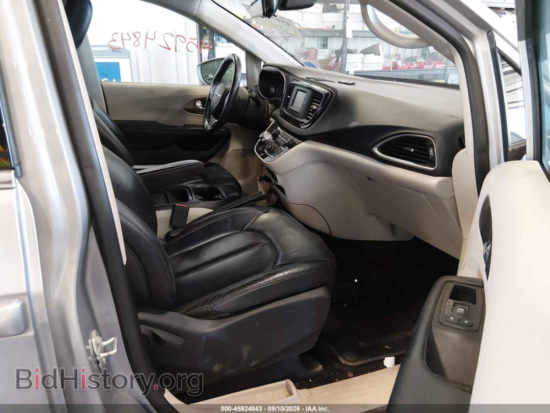 2017 CHRYSLER PACIFICA - VIN: 2C4RC1BG8HR620689 - Photo 5