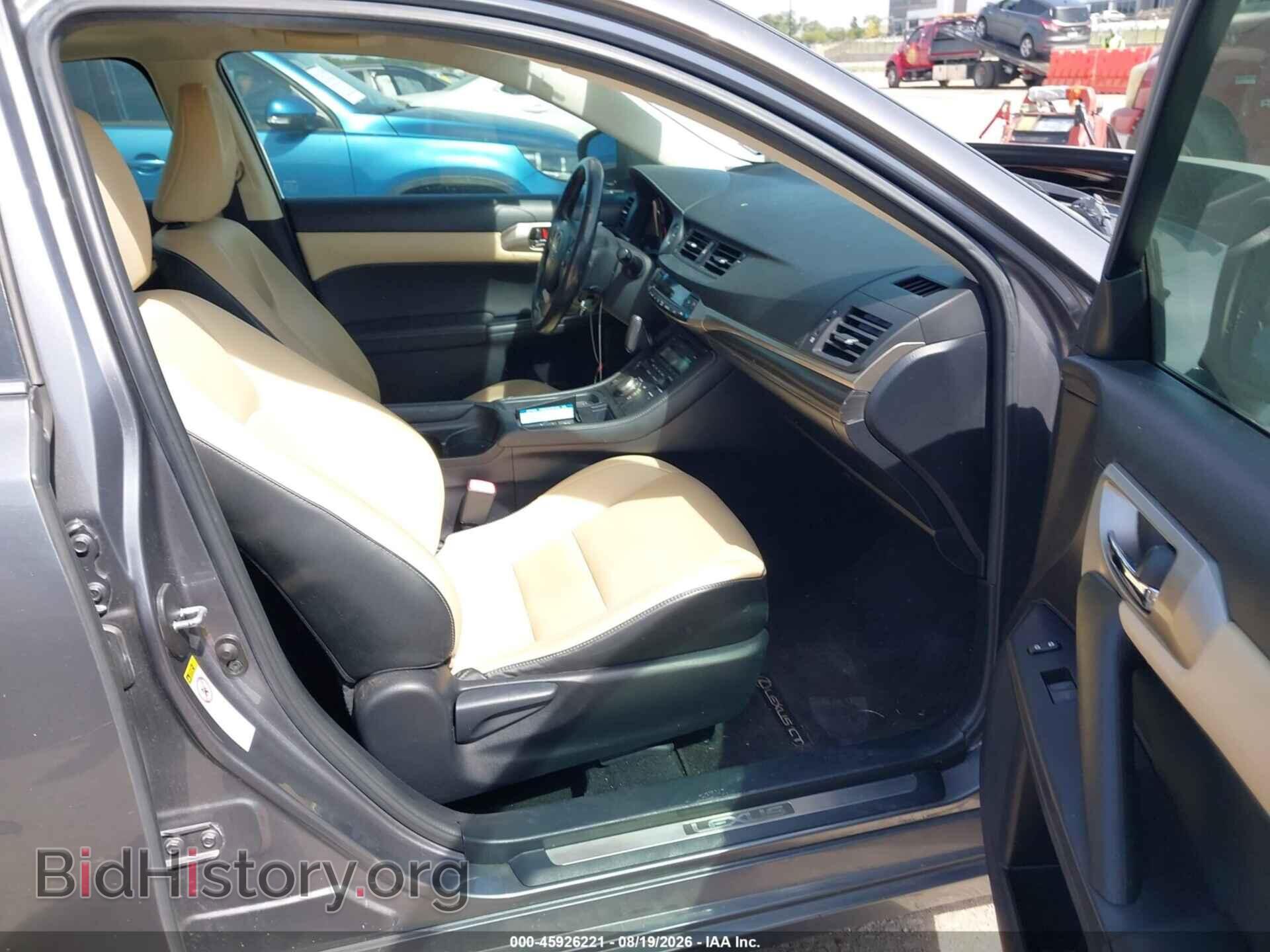 2014 LEXUS CT 200H - VIN: JTHKD5BH4E2180364 - Photo 5