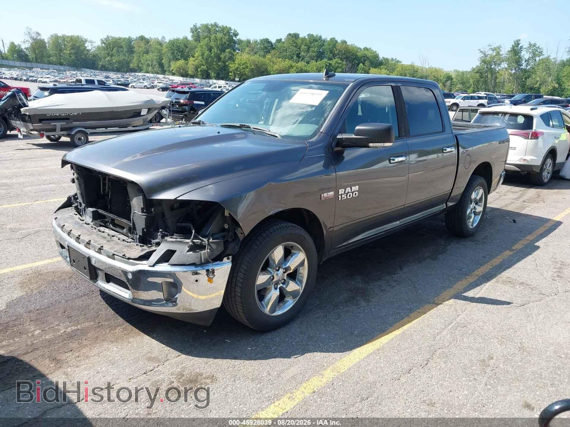 2016 RAM 1500 - VIN: 3C6RR7LT1GG331761 - Фото 2
