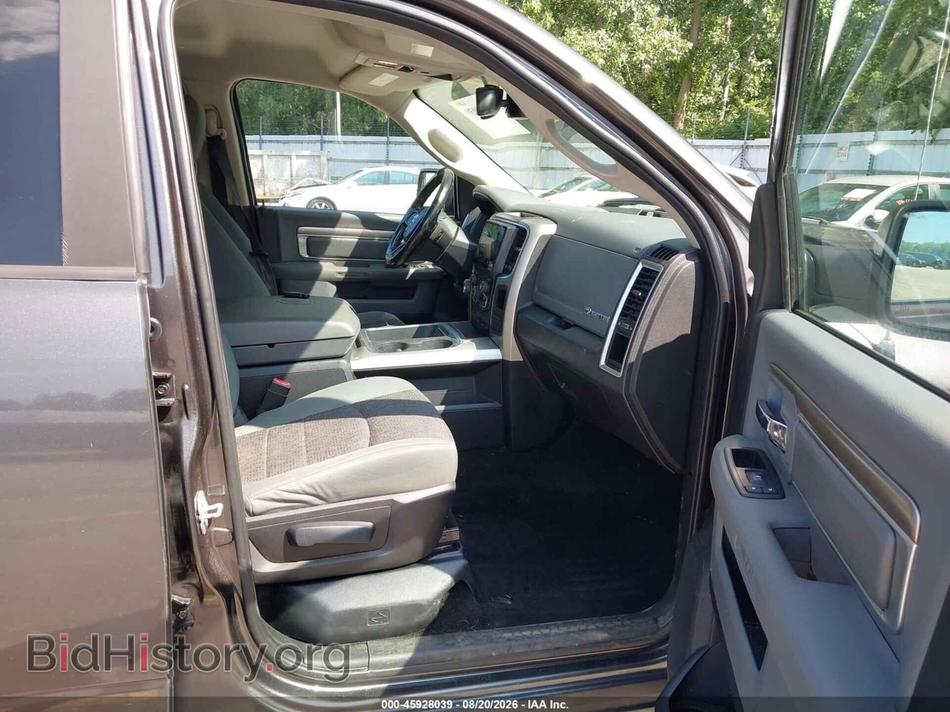2016 RAM 1500 - VIN: 3C6RR7LT1GG331761 - Фото 5