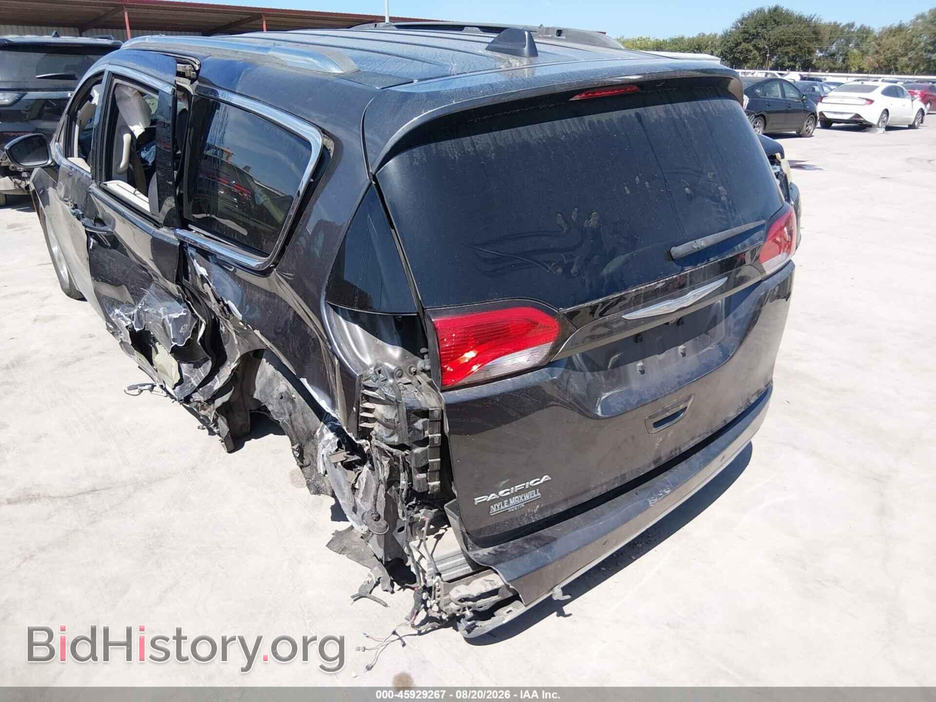 2017 CHRYSLER PACIFICA - VIN: 2C4RC1EG9HR622575 - Photo 3