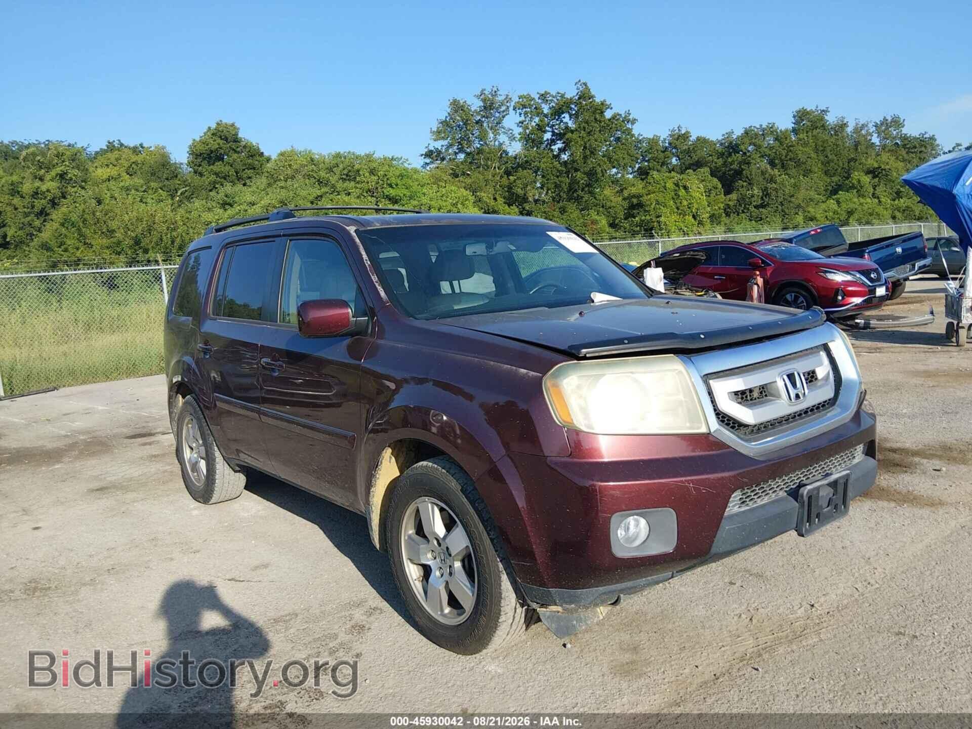 Photo 5FNYF3H56BB030322 - HONDA PILOT 2011