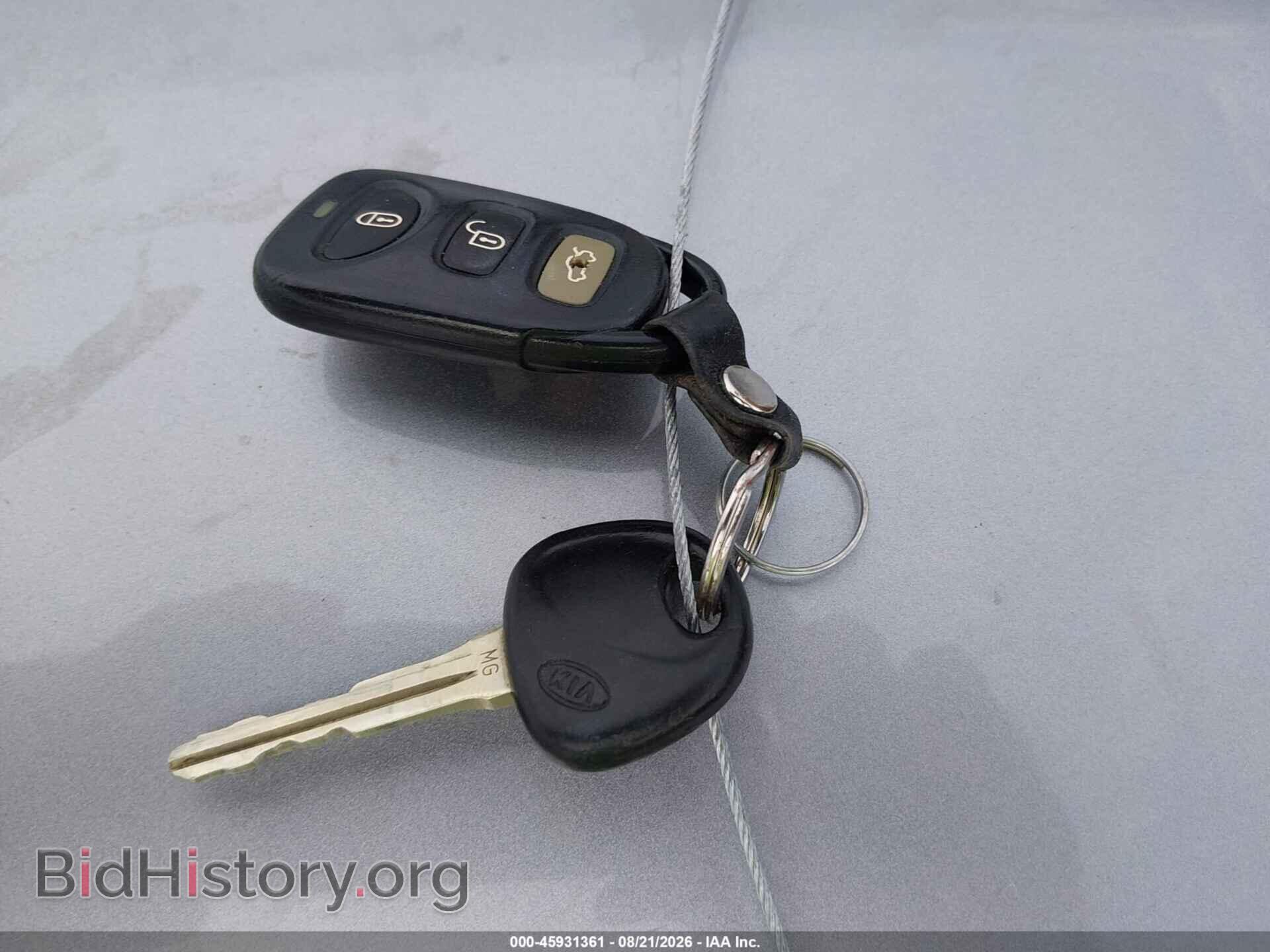2006 KIA OPTIMA - VIN: KNAGE123765048763 - Фото 11