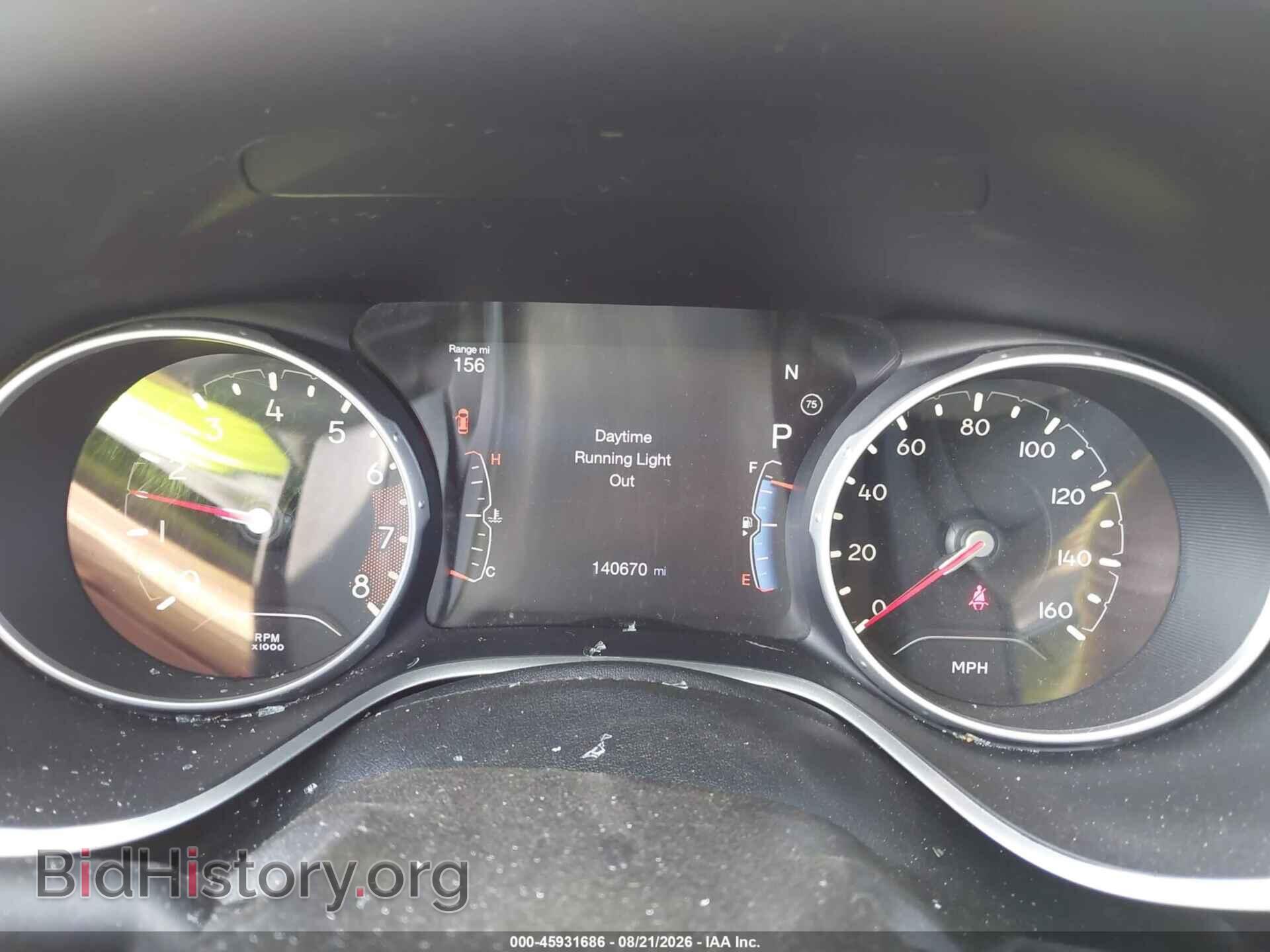 2018 Jeep COMPASS (VIN 3C4NJDBB1JT360116) — photo 7 of 16