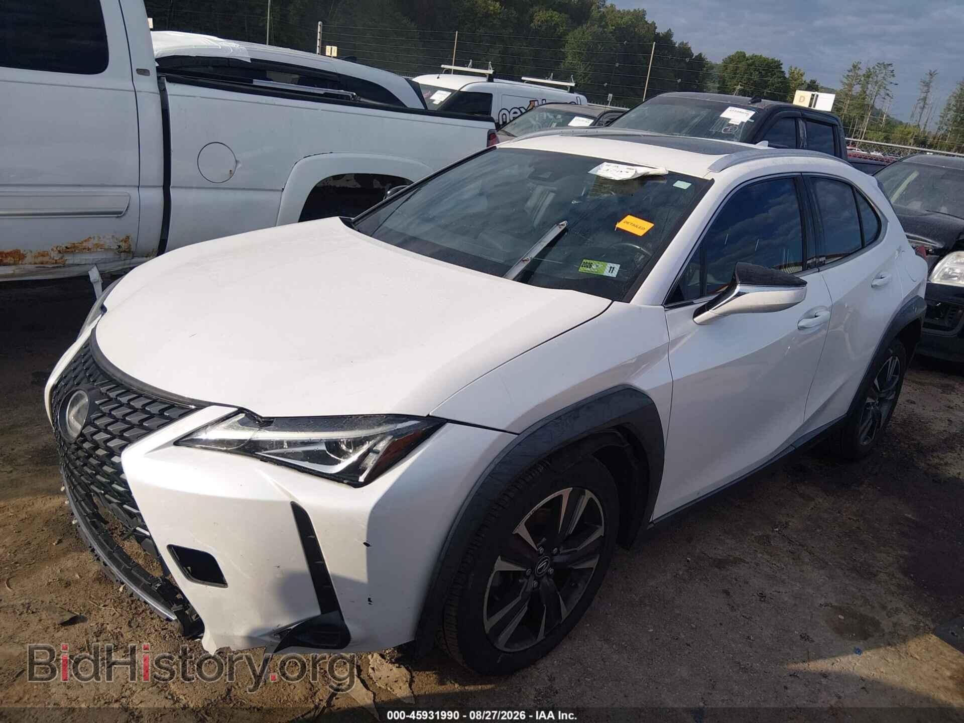 2019 Lexus UX 200 (VIN JTHY3JBH9K2004265) — photo 2 of 16