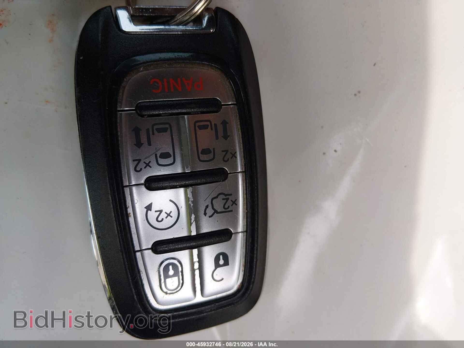 2017 CHRYSLER PACIFICA - VIN: 2C4RC1BG2HR831404 - Фото 11