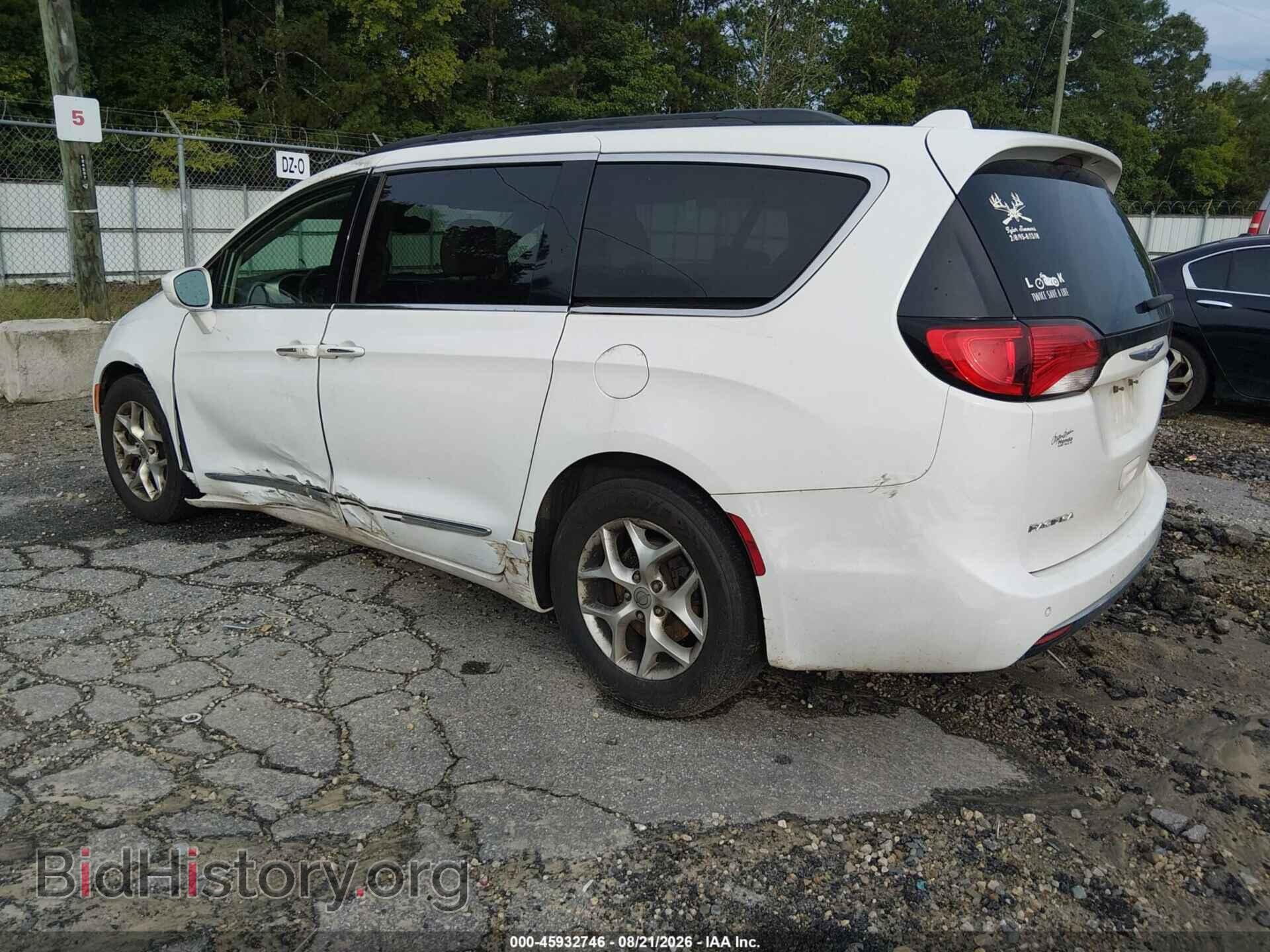 2017 CHRYSLER PACIFICA - VIN: 2C4RC1BG2HR831404 - Фото 3
