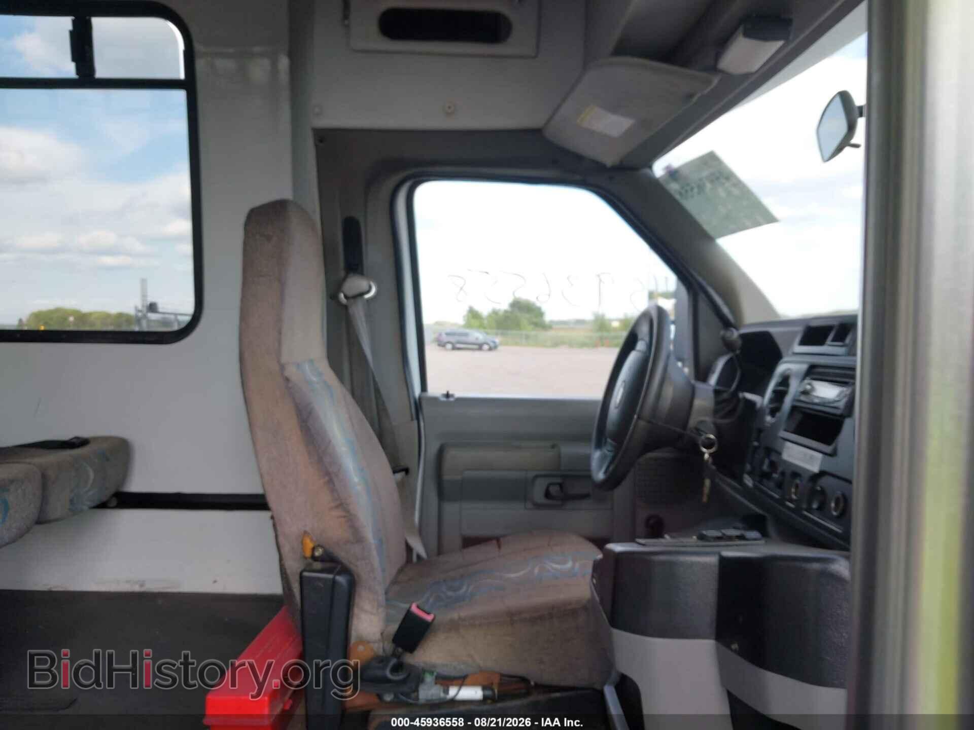 2011 FORD E-350 CUTAWAY - VIN: 1FDEE3FS3BDA22809 - Фото 14
