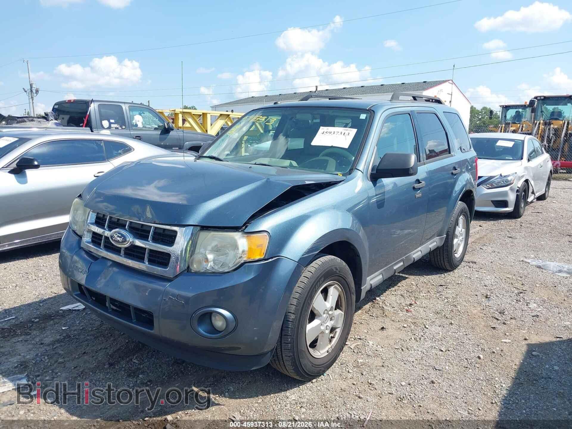 2011 FORD ESCAPE - VIN: 1FMCU0D78BKB72014 - Photo 2