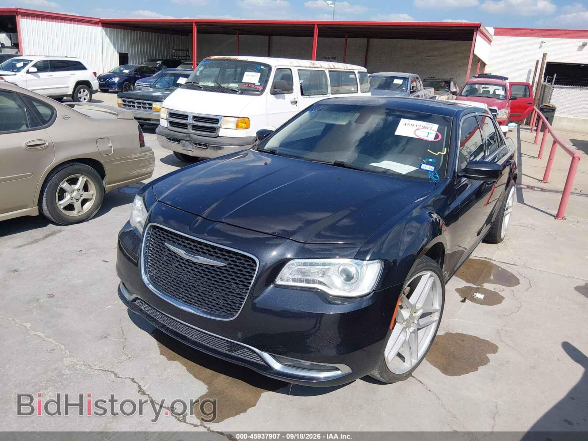 2017 CHRYSLER 300 - VIN: 2C3CCAAG0HH512035 - Фото 6