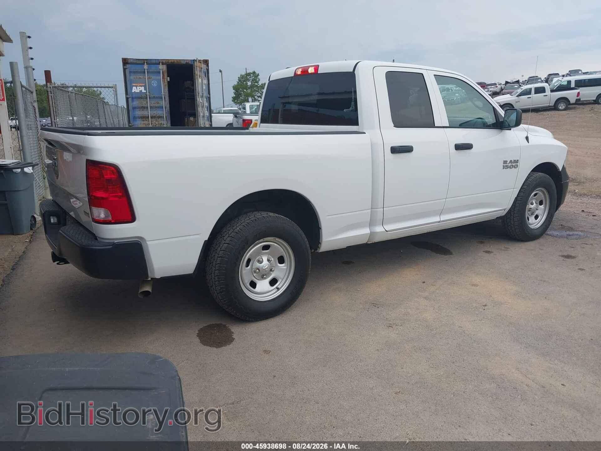2018 RAM 1500 - VIN: 1C6RR6FG4JS324120 - Фото 4