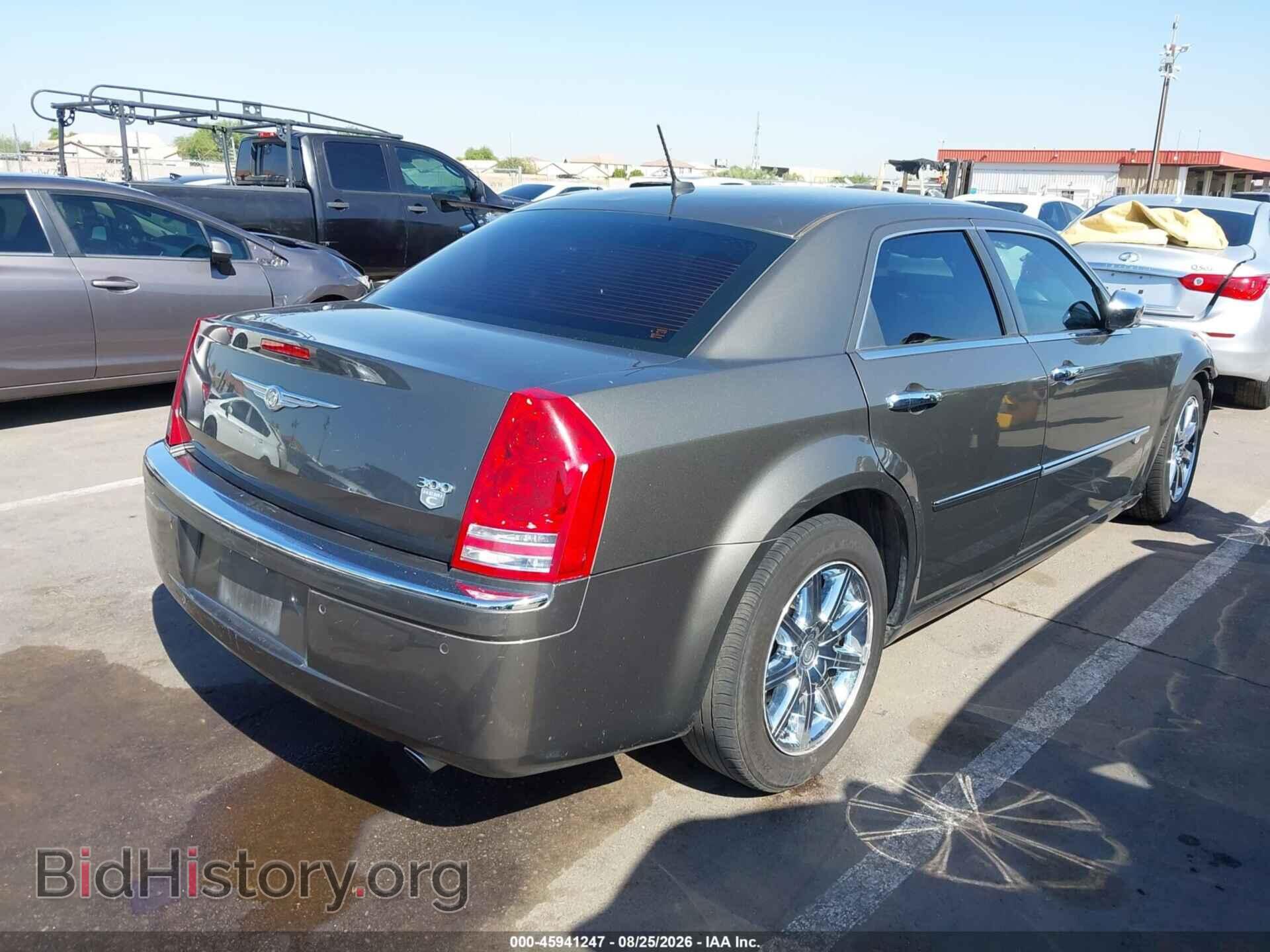 2008 CHRYSLER 300C - VIN: 2C3LA63H18H249904 - Фото 4
