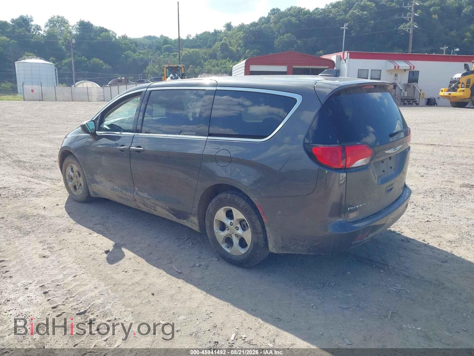 2017 CHRYSLER PACIFICA - VIN: 2C4RC1CG7HR854854 - Photo 3