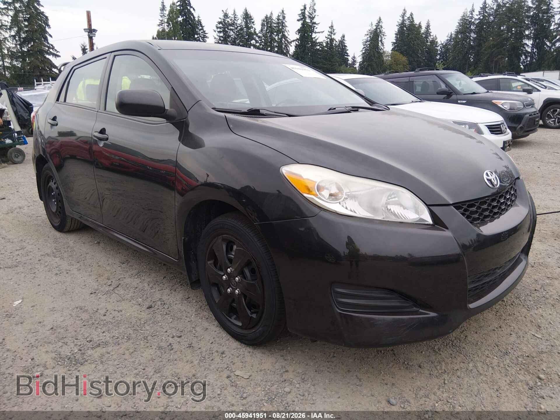 Photo 2T1KU4EE9BC697122 - TOYOTA MATRIX 2011