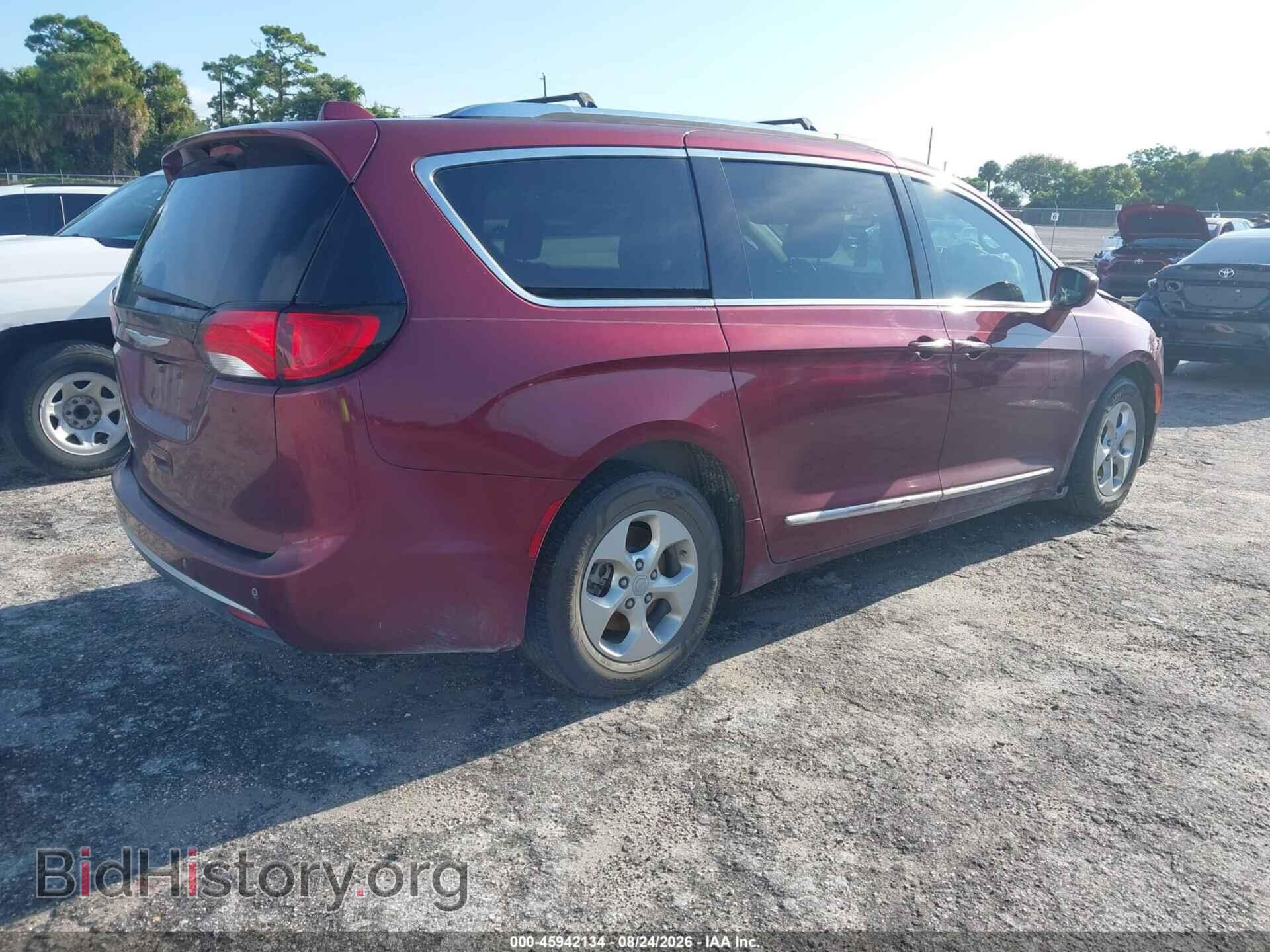 2017 CHRYSLER PACIFICA - VIN: 2C4RC1EG9HR708632 - Photo 4
