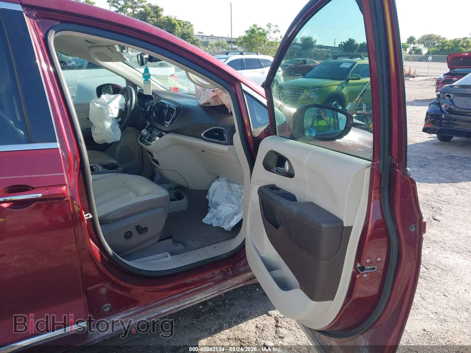 2017 CHRYSLER PACIFICA - VIN: 2C4RC1EG9HR708632 - Photo 5