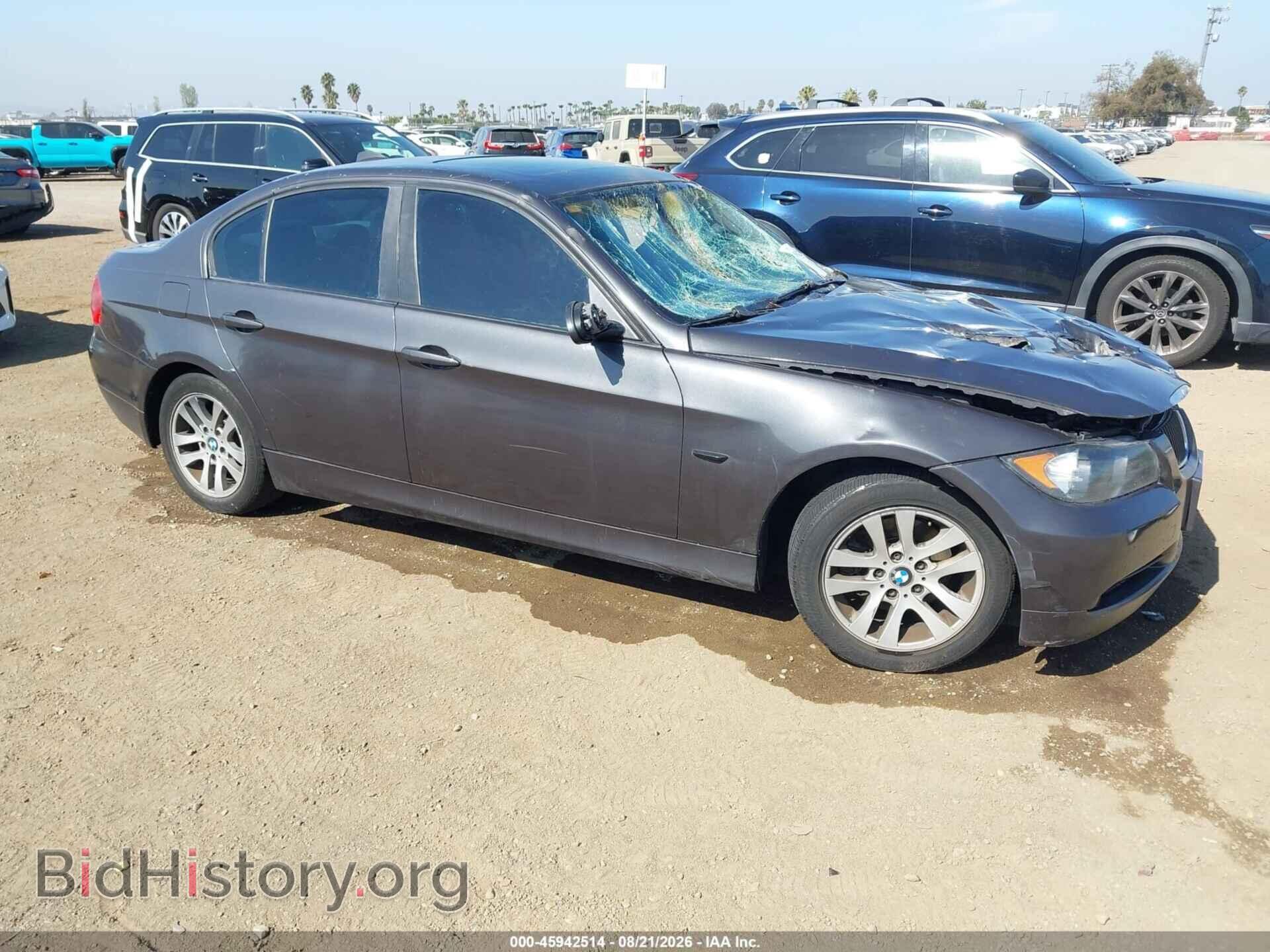 Photo WBAVB13596PT22114 - BMW 325I 2006